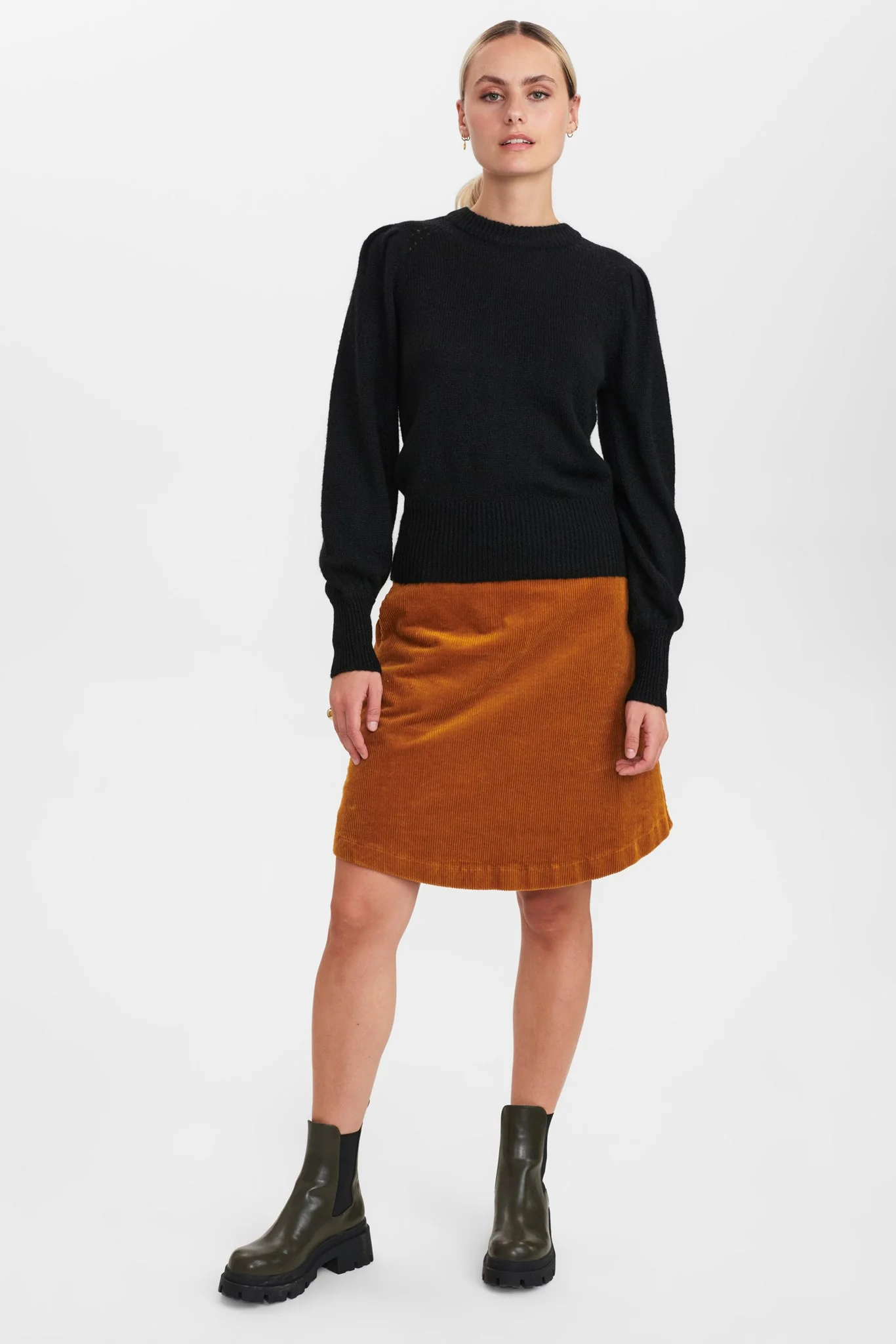 NUCHANEY PULLOVER - Caviar - Image 3
