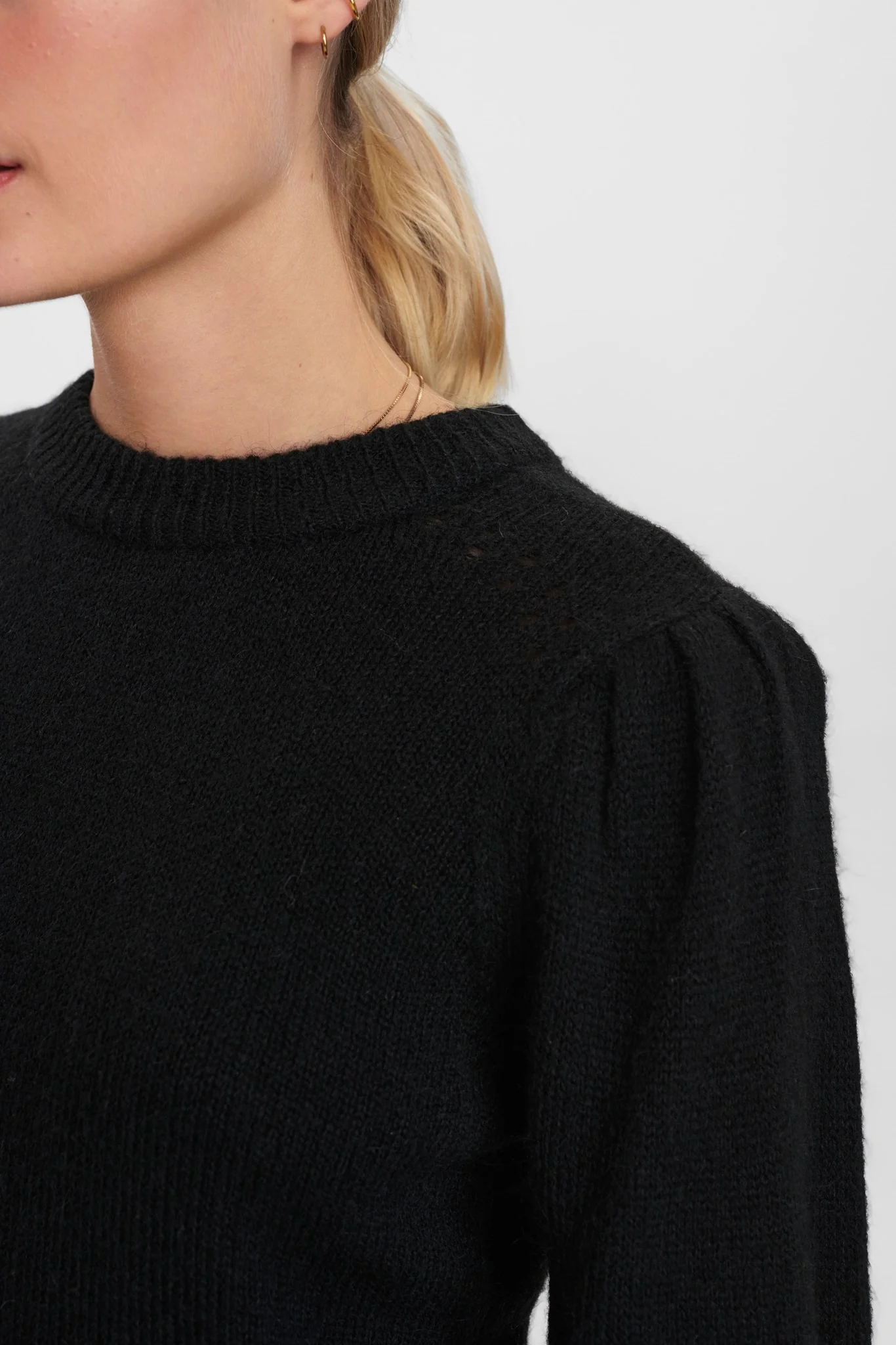 NUCHANEY PULLOVER - Caviar - Image 4