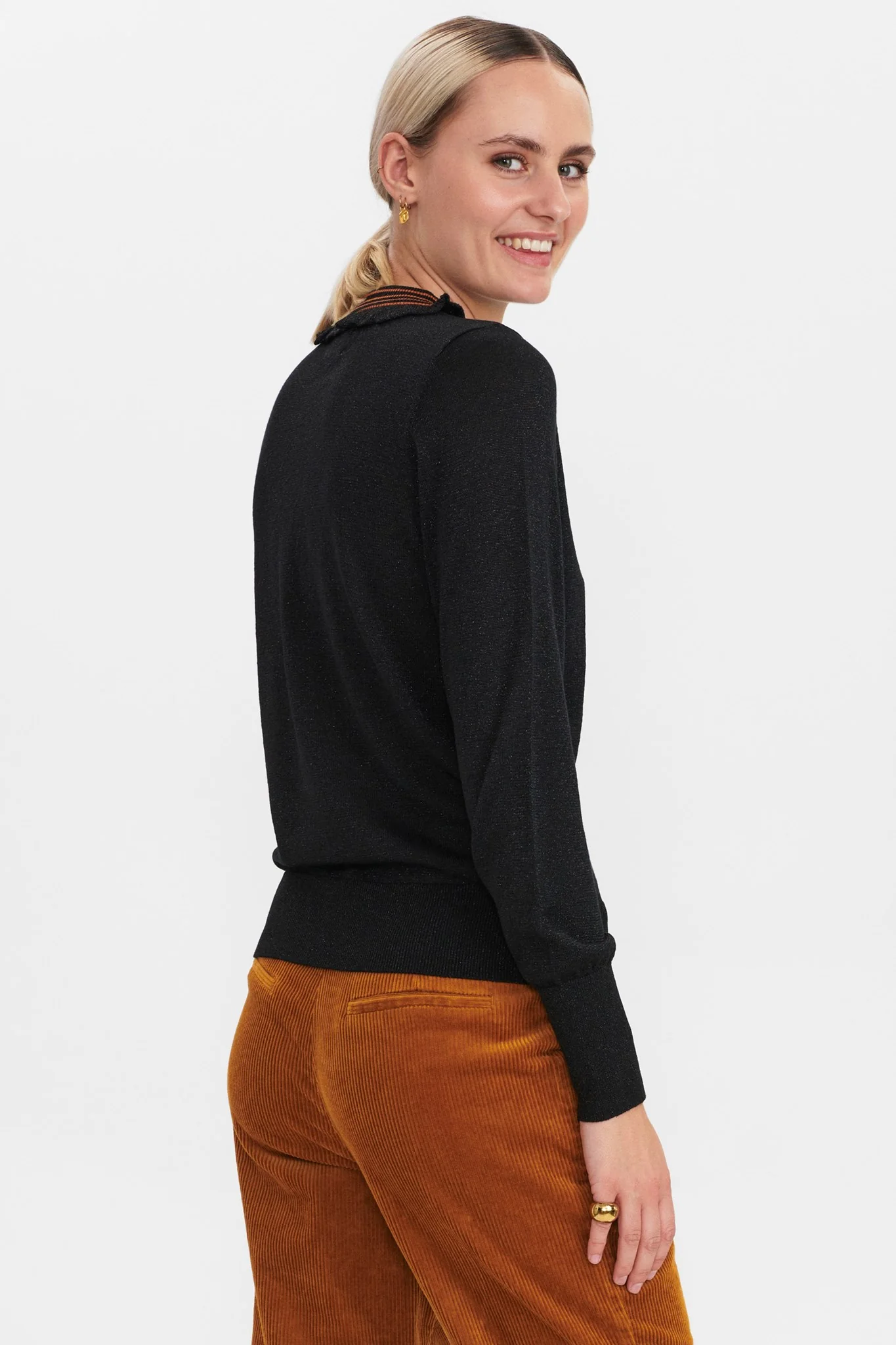 NUCHANTARA HIGH NECK - Caviar - Image 2