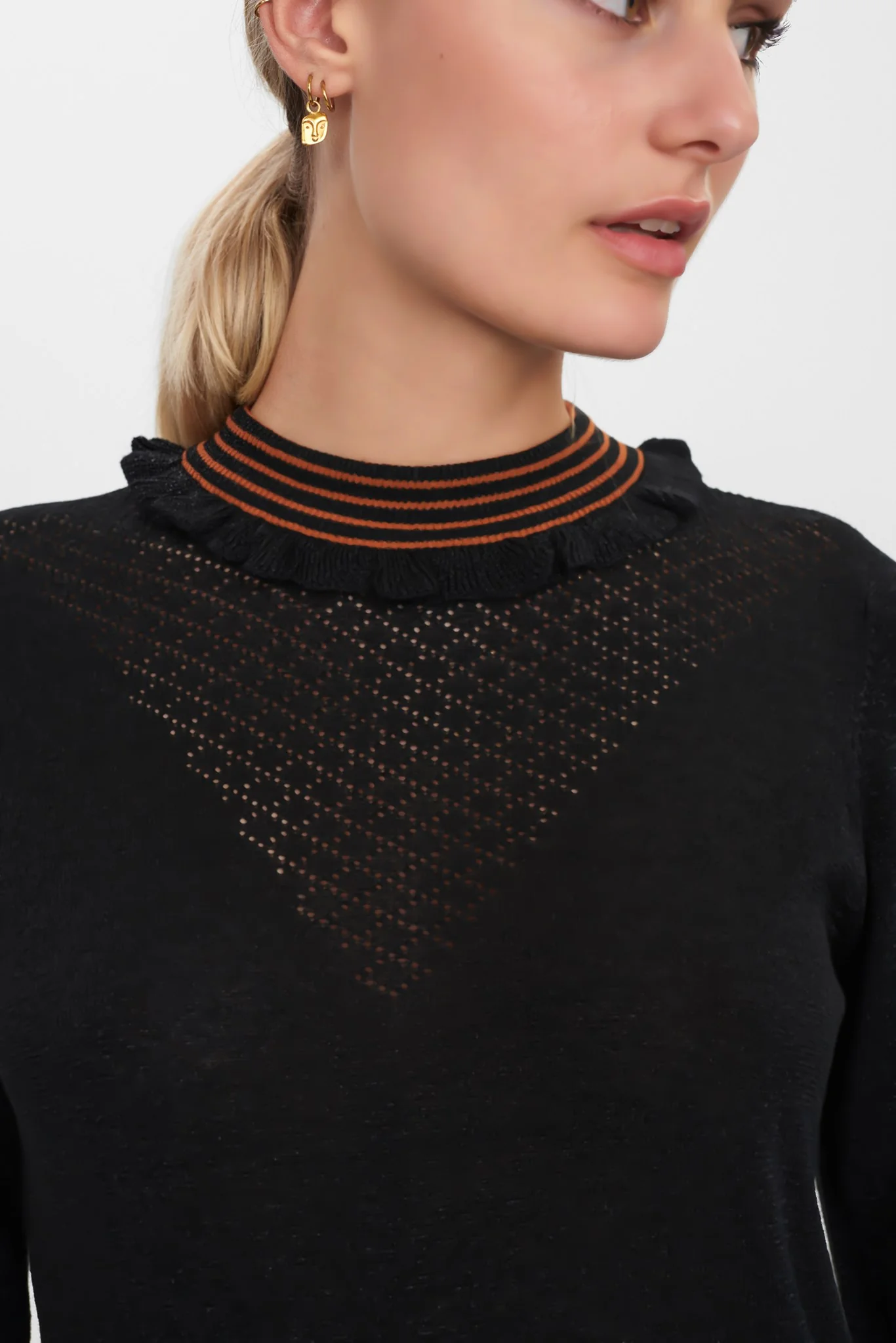 NUCHANTARA HIGH NECK - Caviar - Image 4
