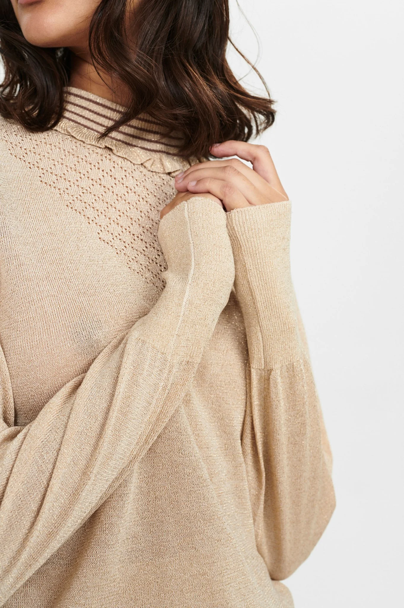 NUCHANTARA HIGH NECK - Sun Kiss - Image 5