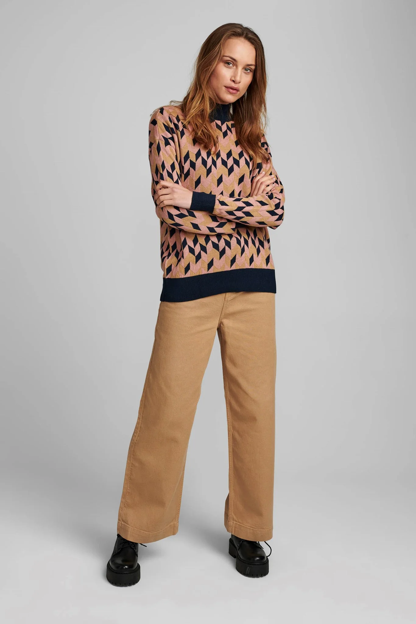 NUCHARIS PULLOVER  - Ash Rose - Image 3