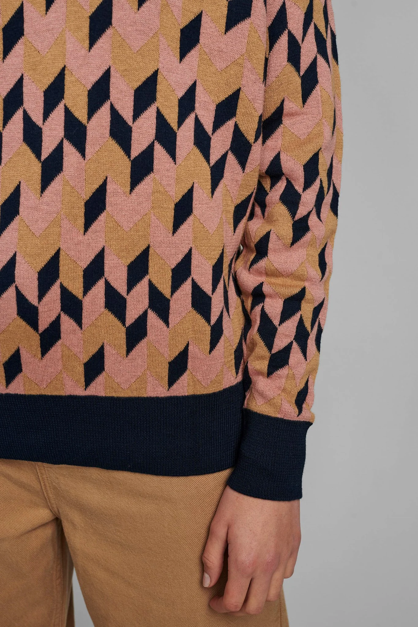 NUCHARIS PULLOVER  - Ash Rose - Image 5