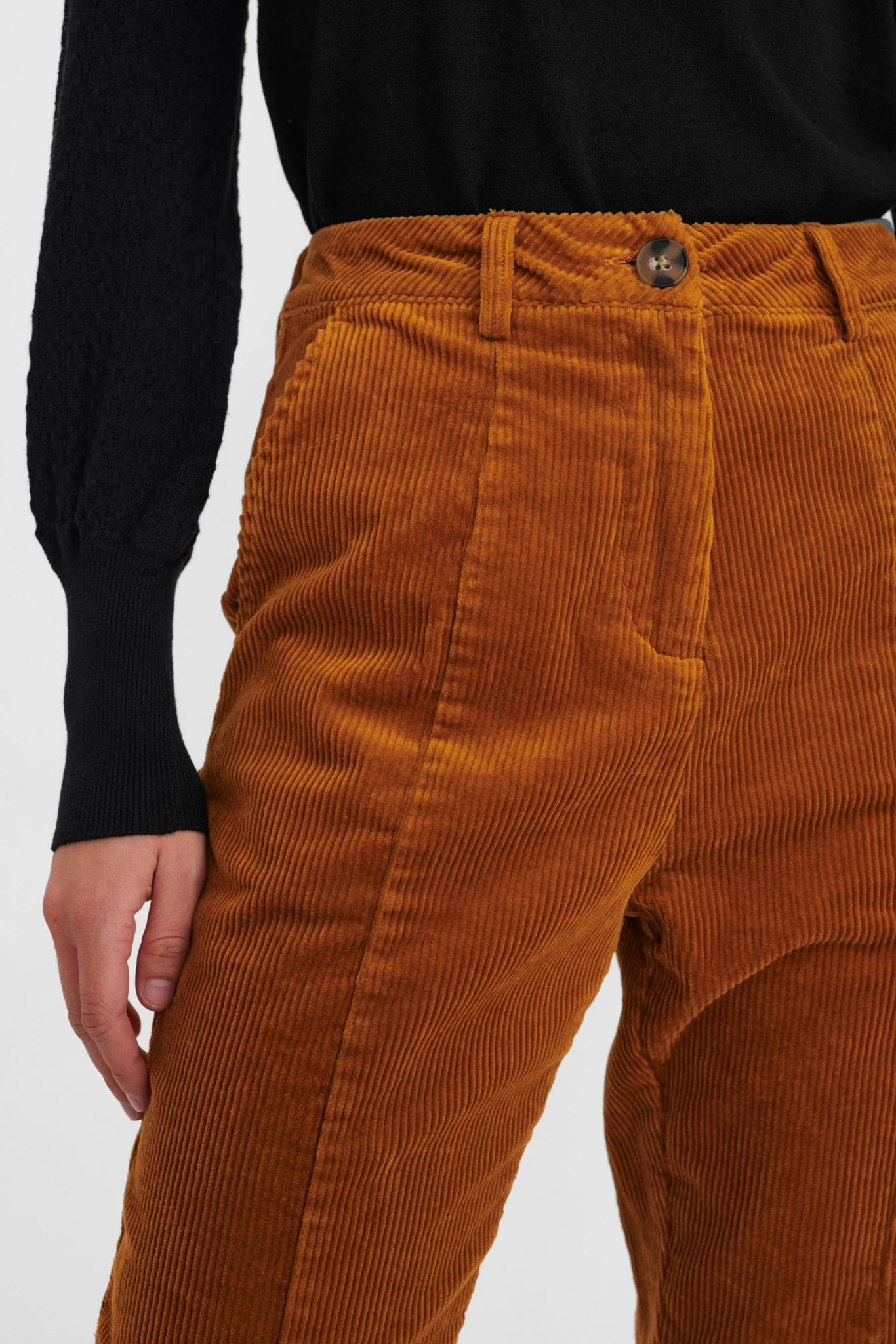 NUCHENOA PANT - Cathay Spice - Image 4