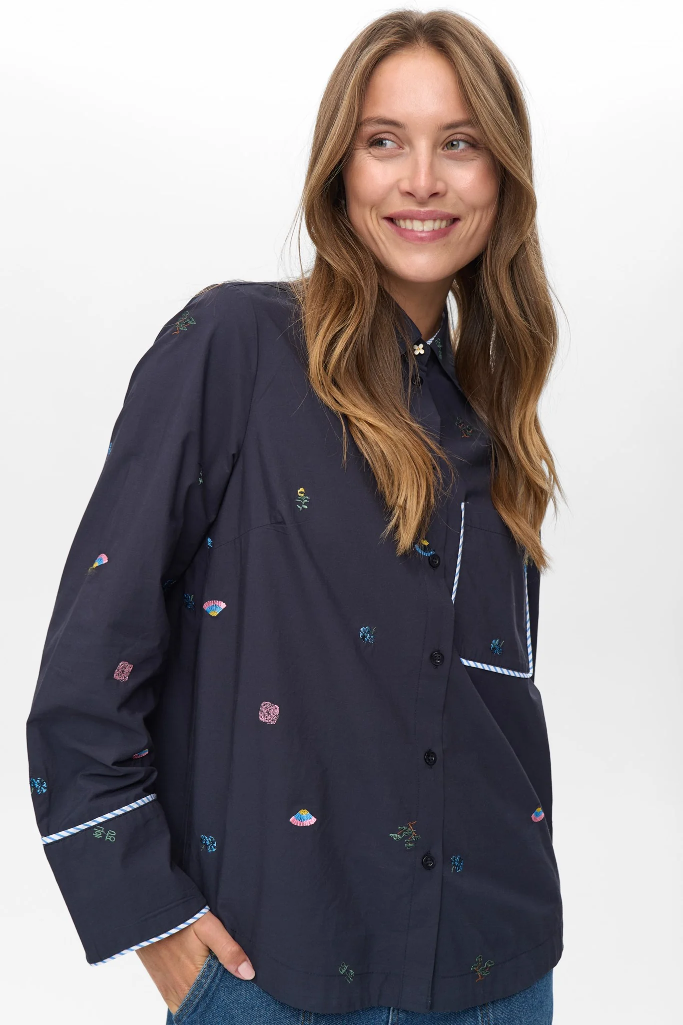 NUCHIRO BOXY SHIRT - Dark Sapphire - Image 7