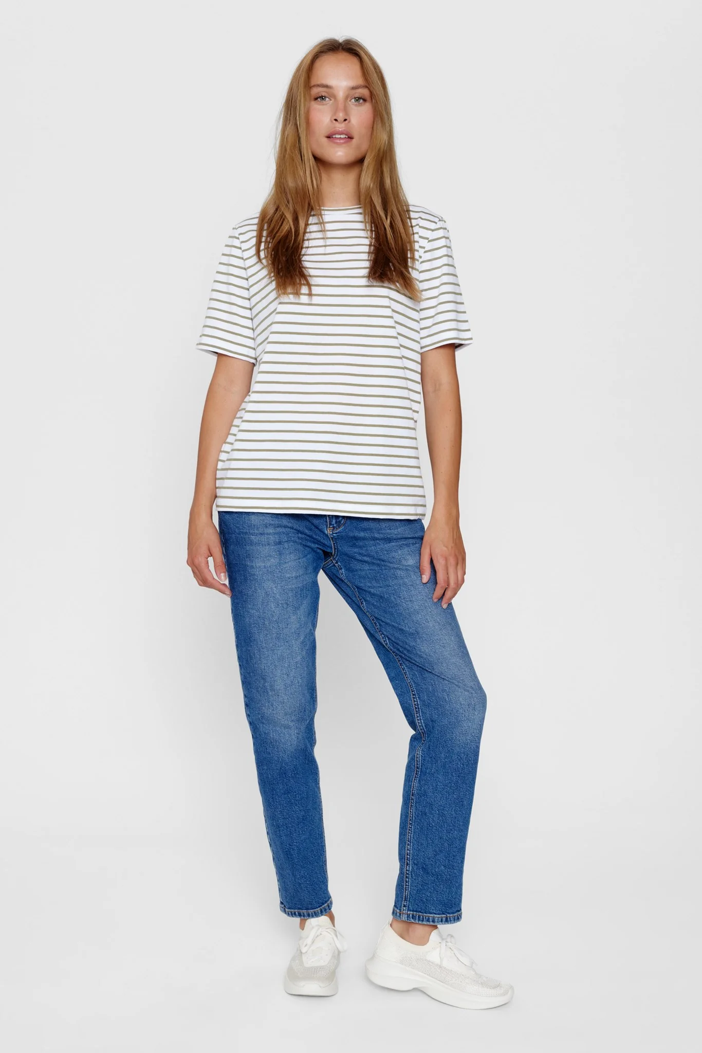 NUCILLAS TEE  - Vetiver - Image 3