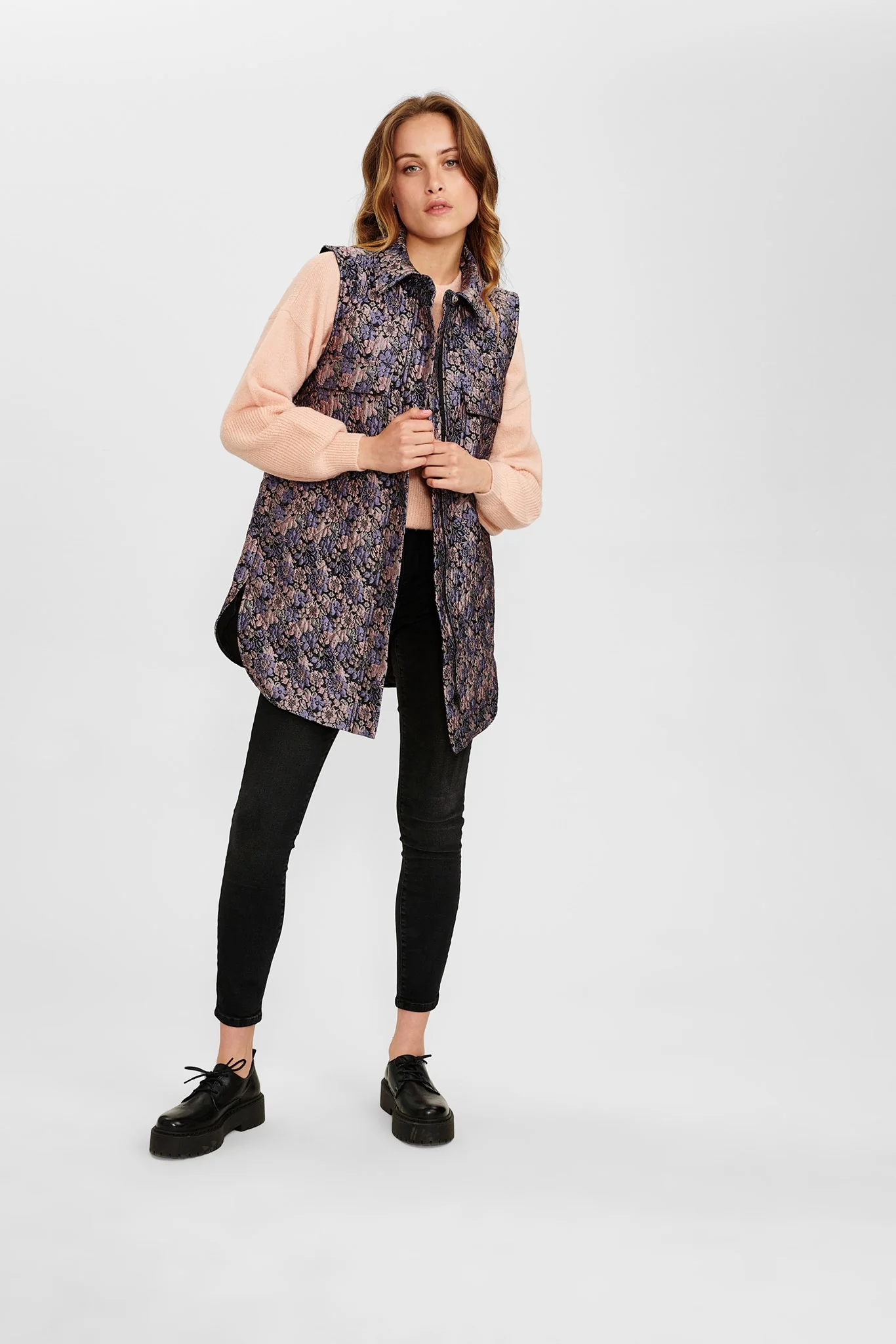 NUCINDA WAISTCOAT - Caviar - Image 3