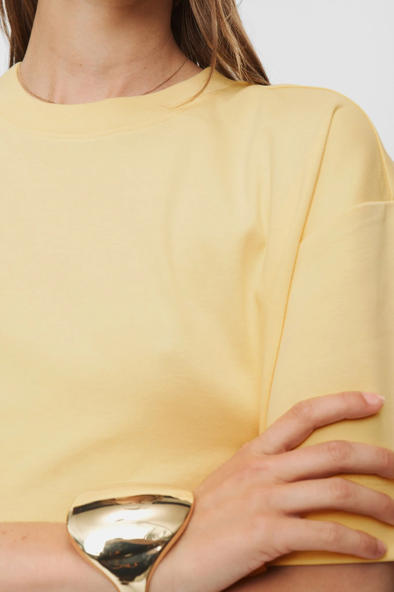 NUCIRRA T-SHIRT - Golden Haze - Image 4
