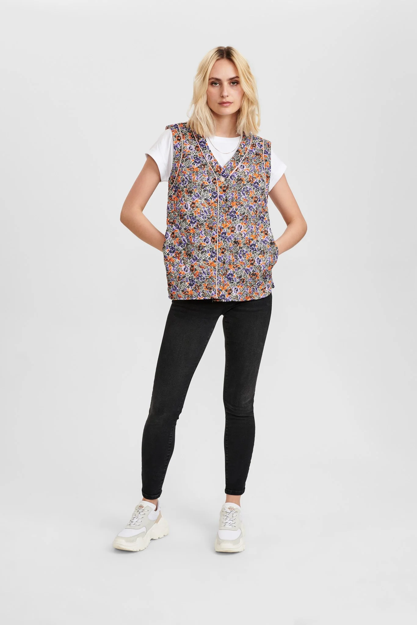 NUCITRINE WAISTCOAT - Flame - Image 3