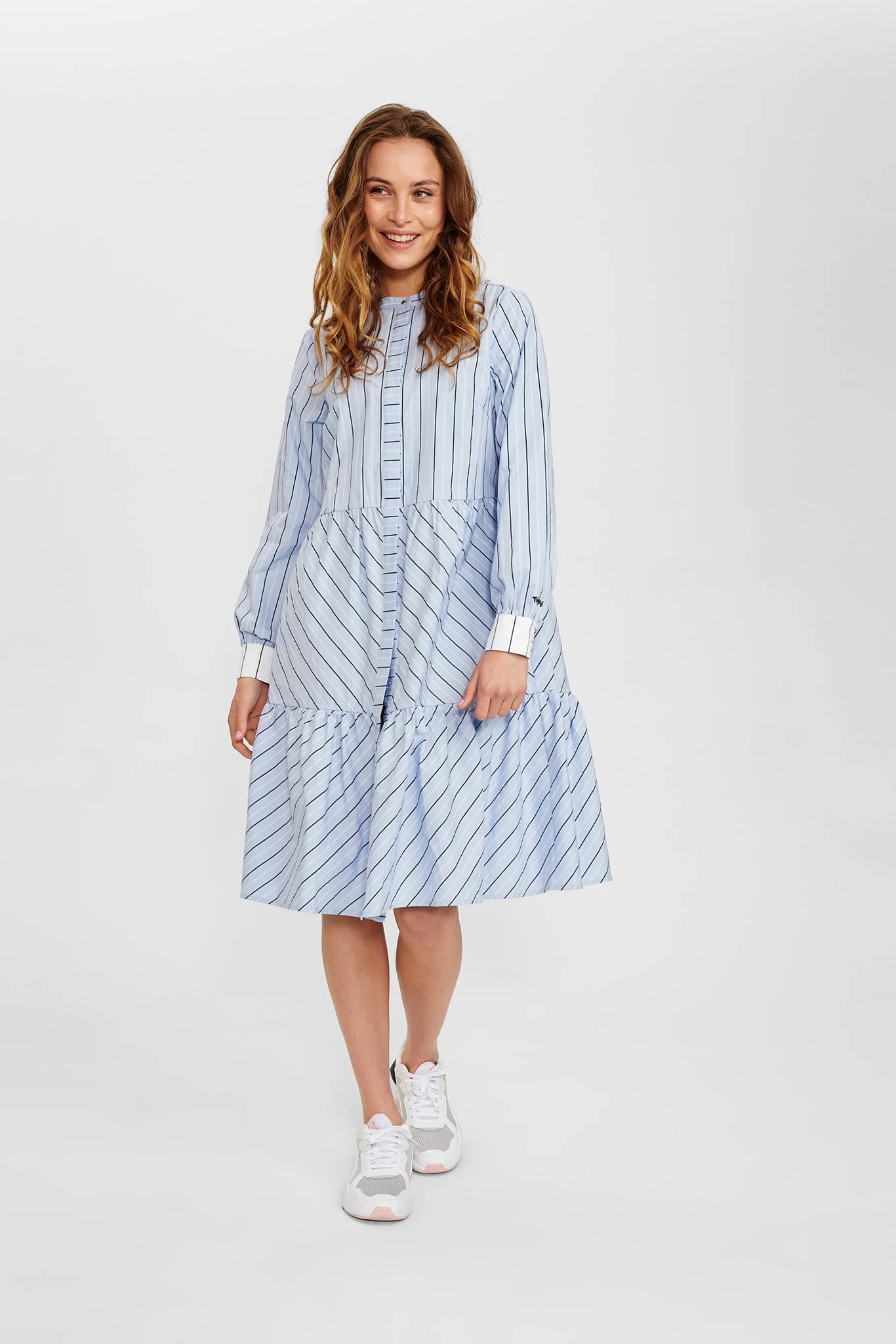 NUCLOVE DRESS - Cashmere Blue - Image 3