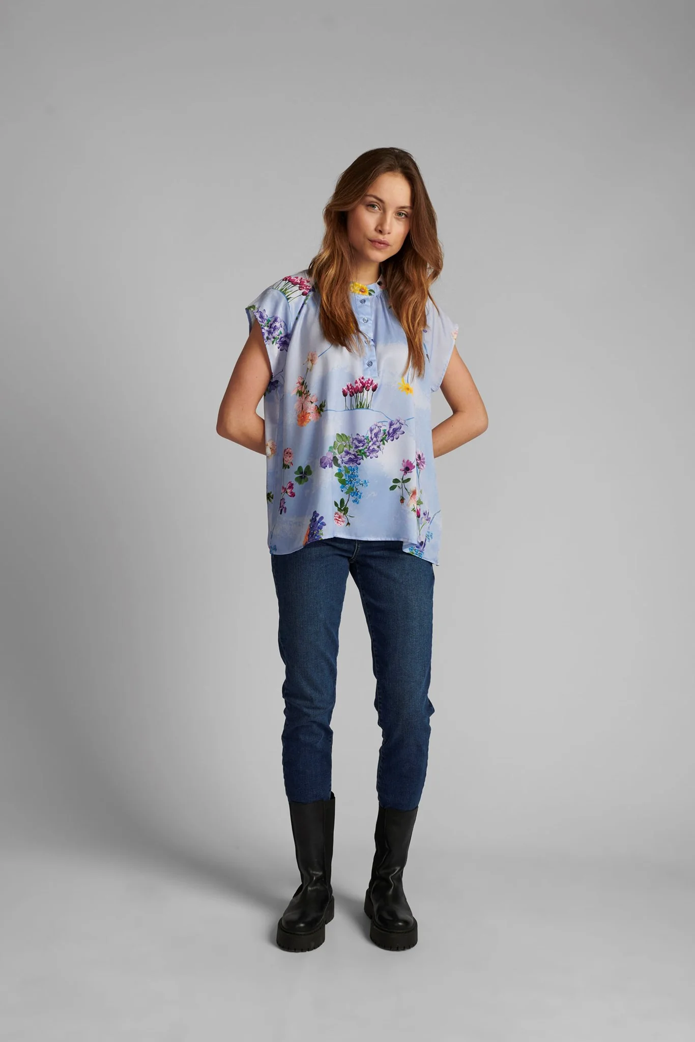 NUCUBA BLOUSE - Wedgewood - Image 3