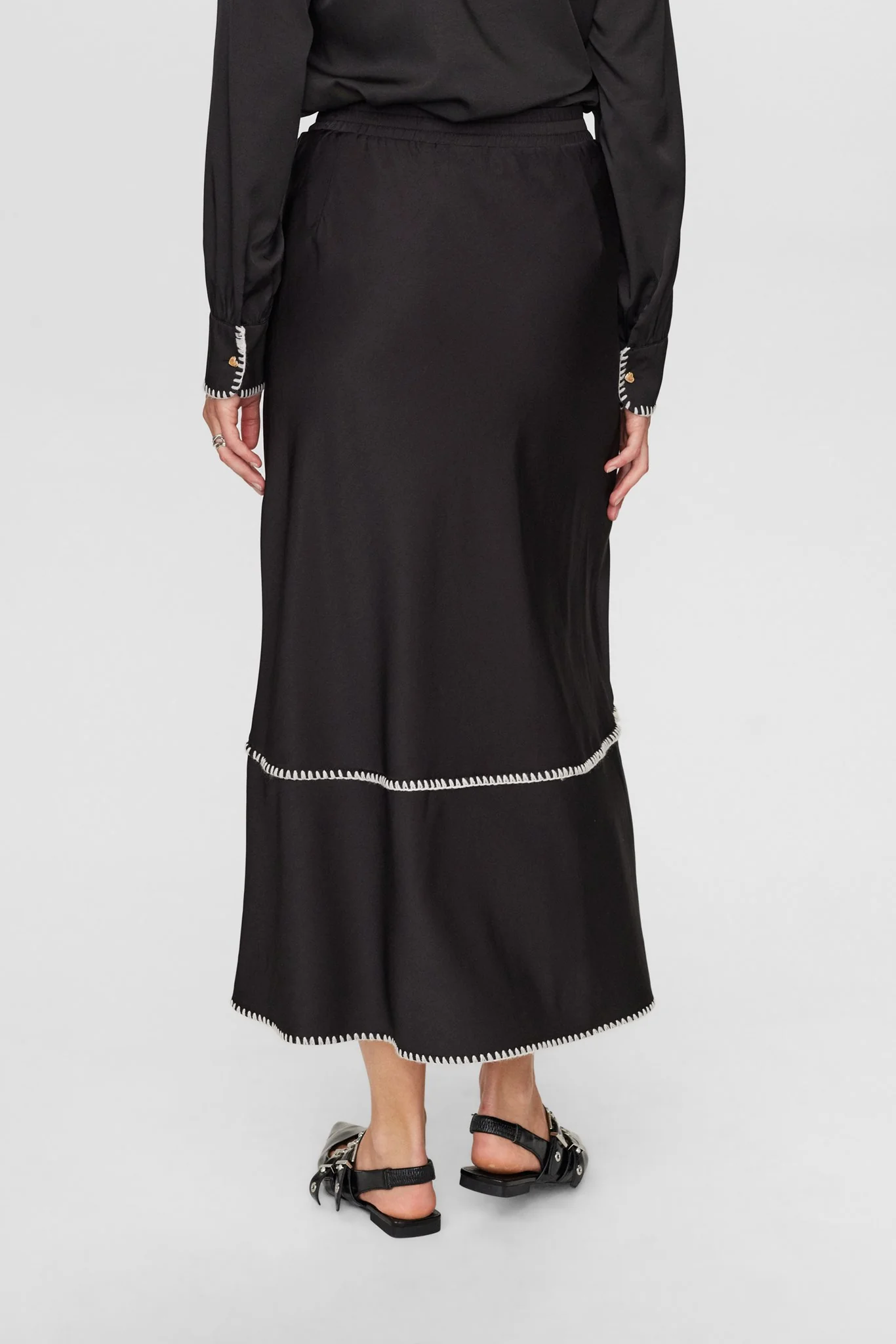 NUDARBY SKIRT  - Caviar - Image 2