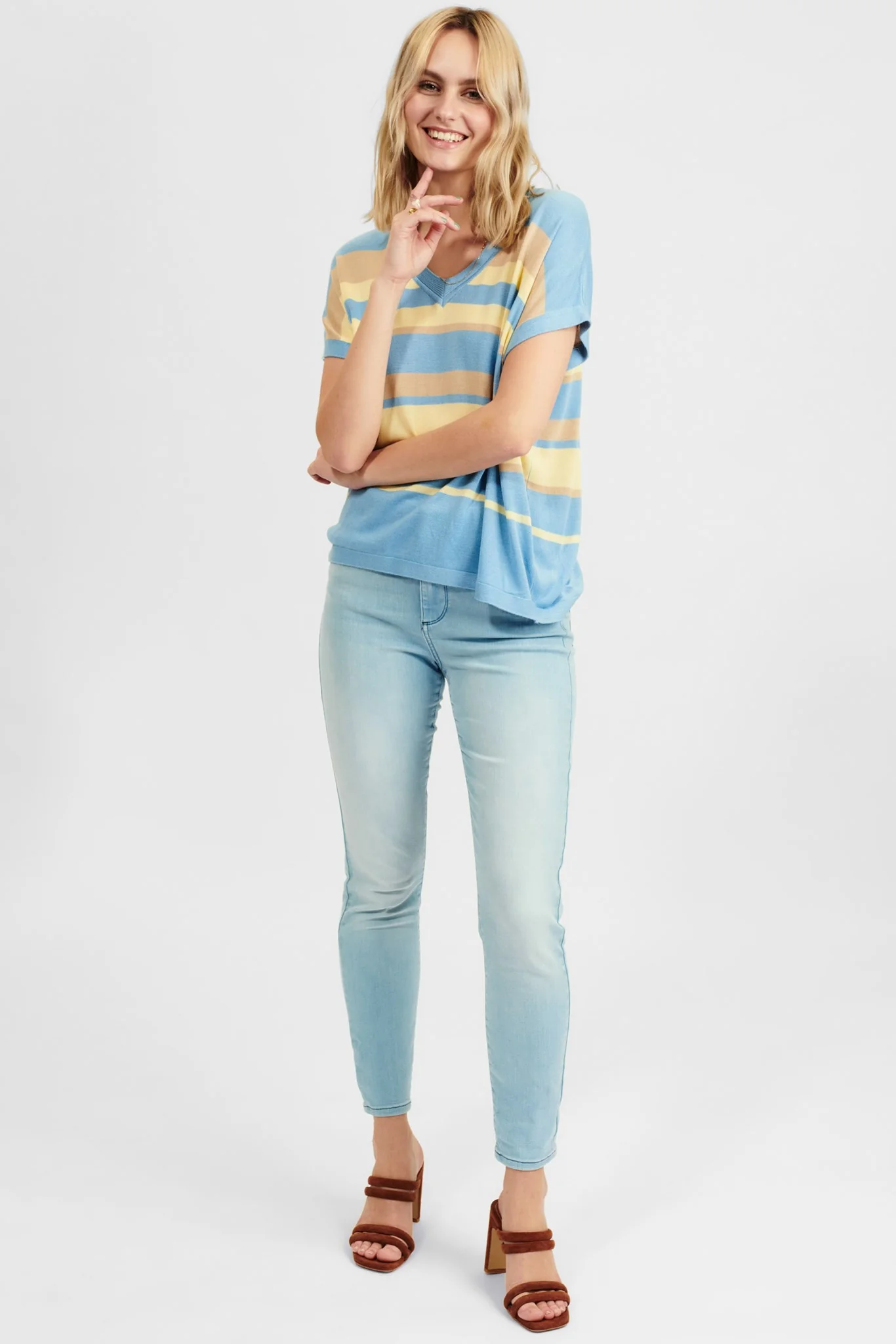 NUDARLENE V-NECK W/O LUREX - Della Robbia Blue - Image 3