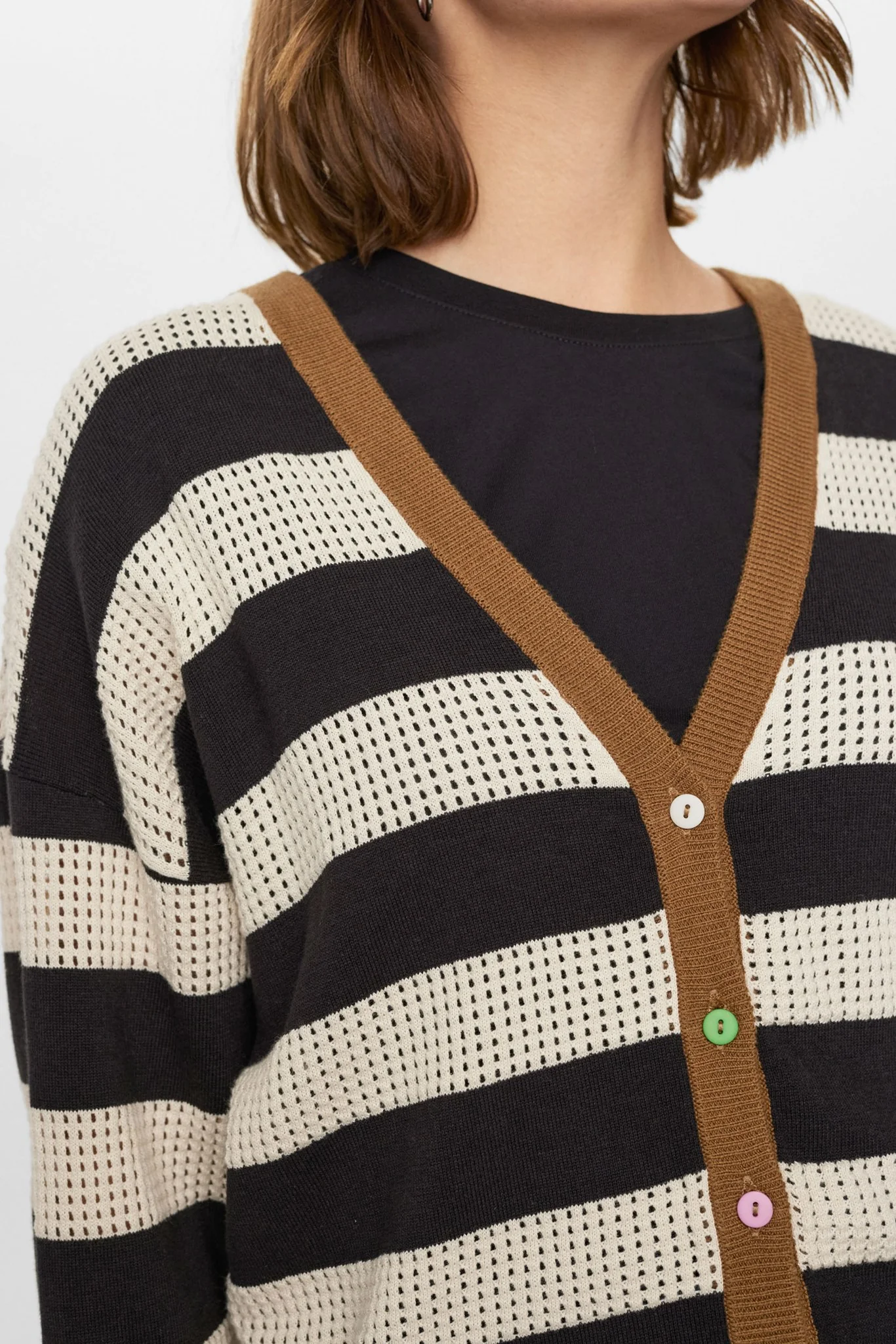 NUDARLIS CARDIGAN - Caviar - Image 4