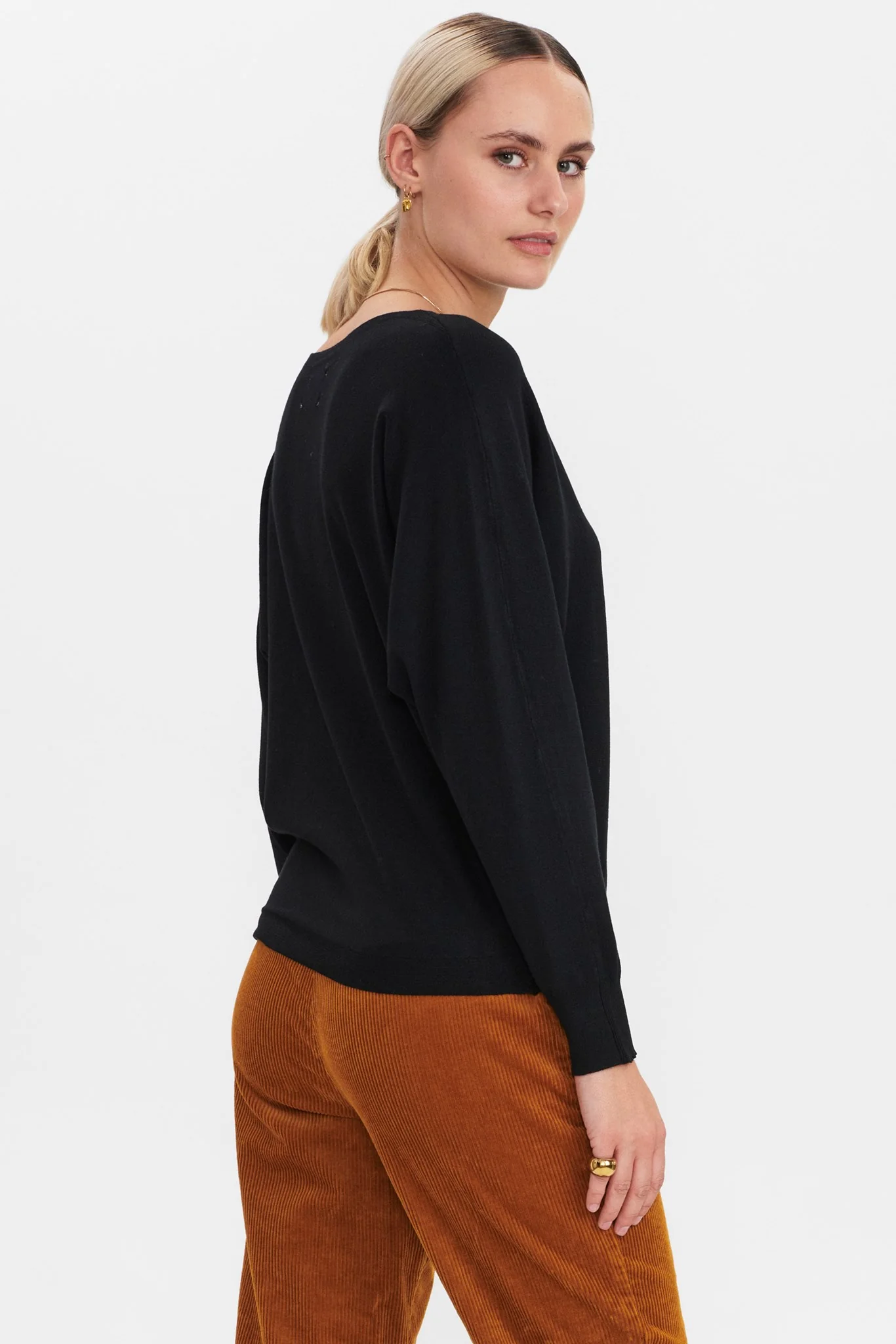 NUDAYA PULLOVER - NOOS - Caviar - Image 2