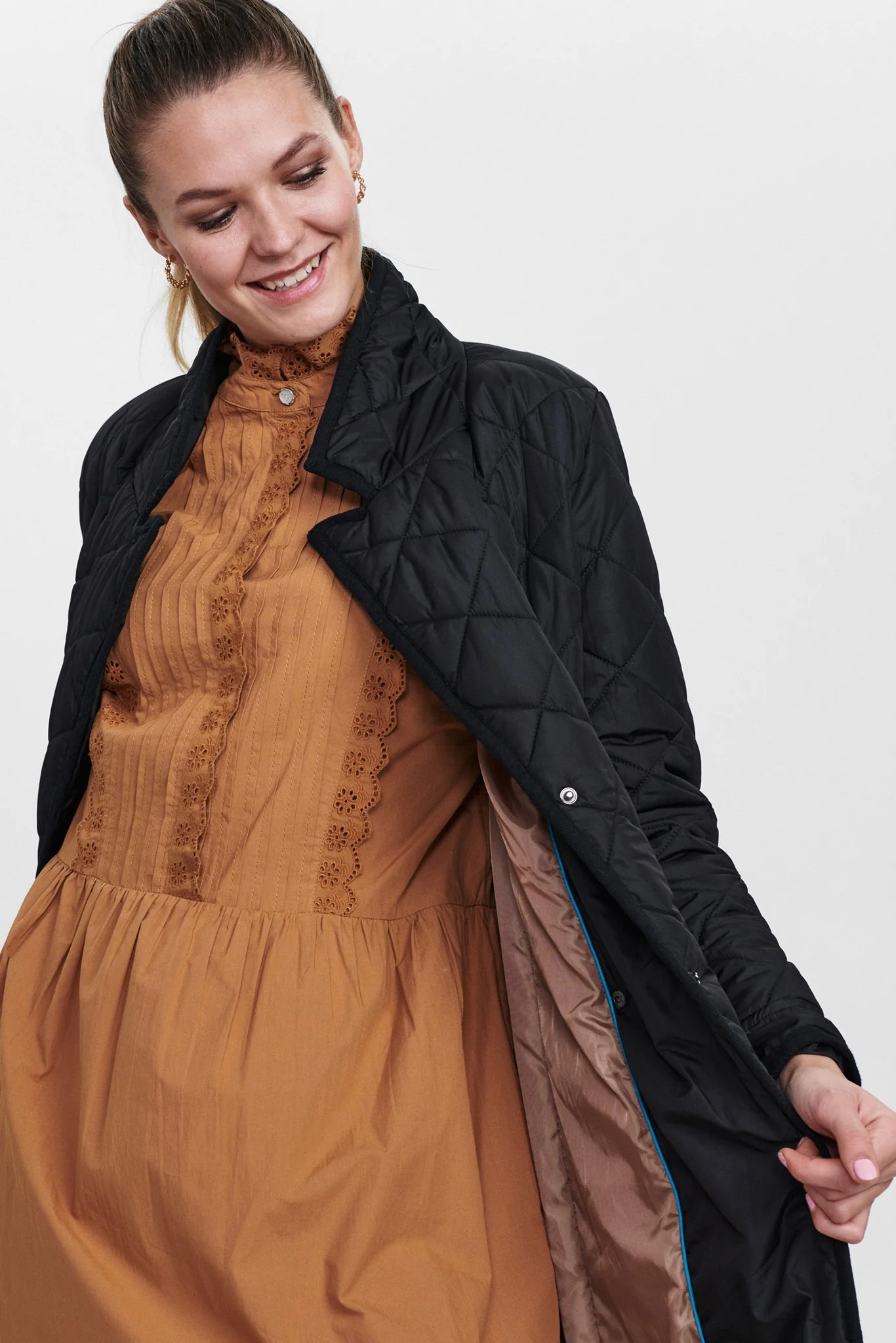 NUDUFFY TRENCHCOAT - Caviar - Image 5