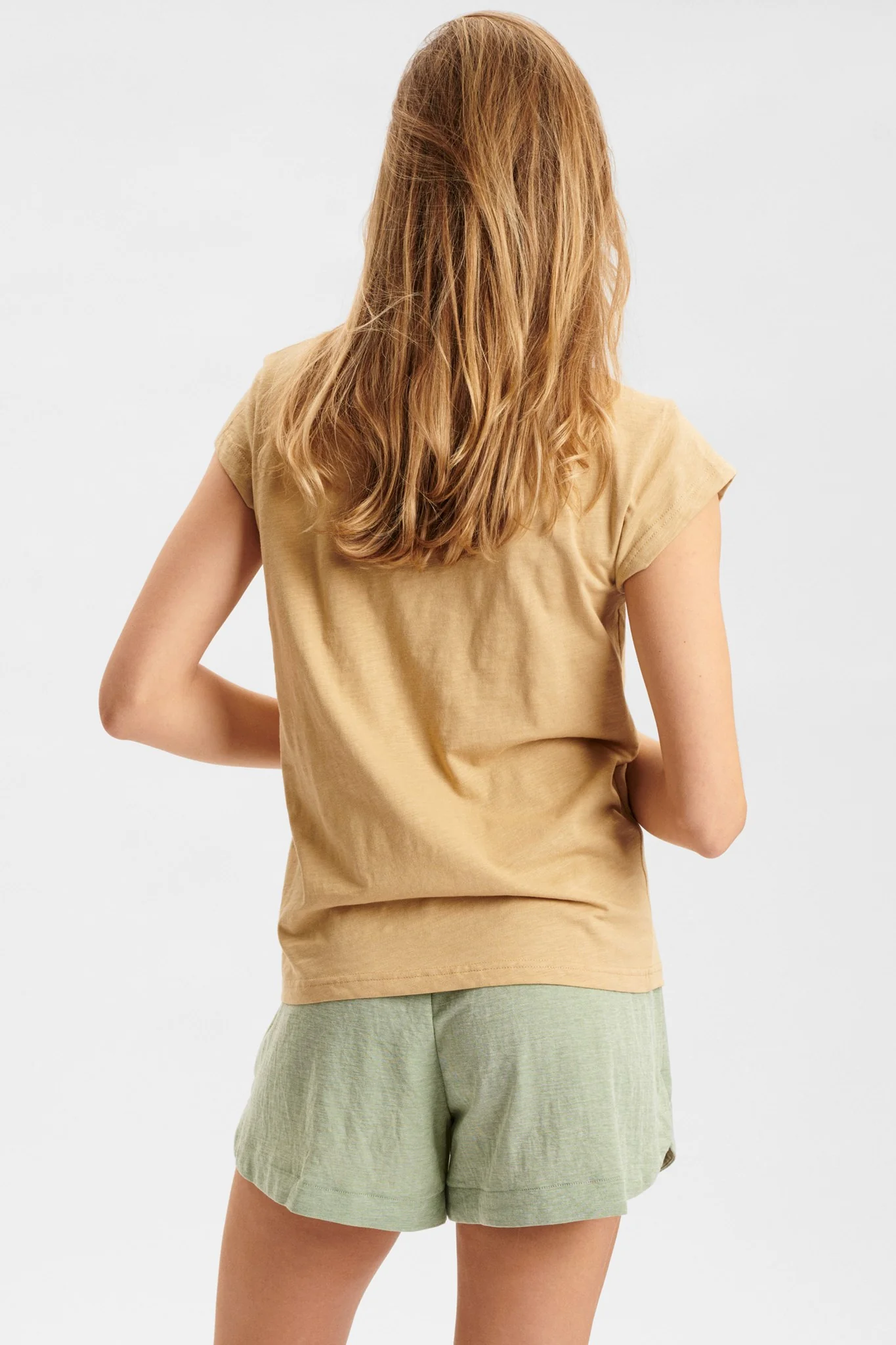 NUDUSANA TEE - Warm Sand - Image 2