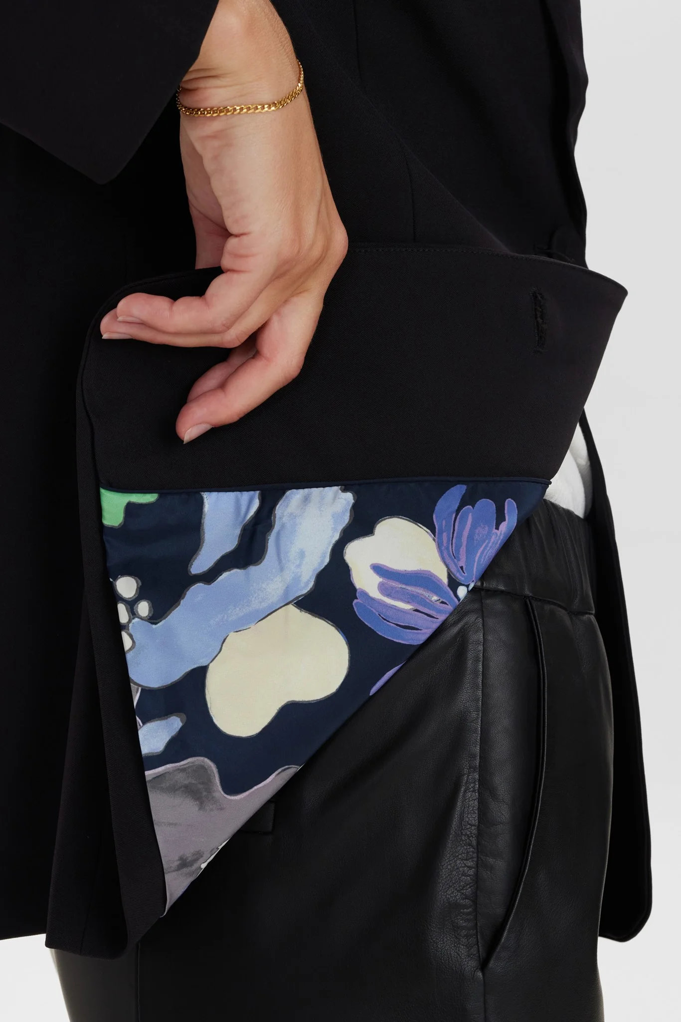 NUEAZELINAS BLAZER  - Caviar - Image 5
