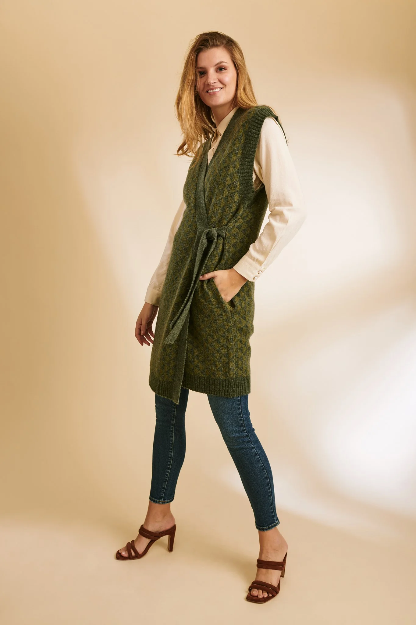 NUEBENZIA WAISTCOAT - Climbing Ivy - Image 3