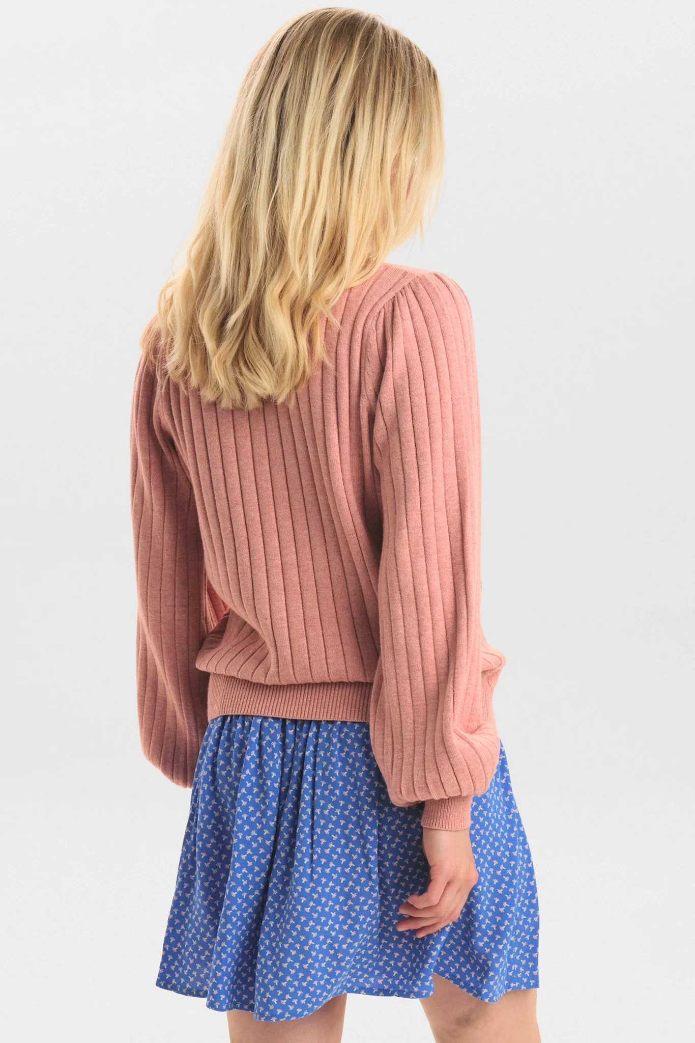 NUECHO PULLOVER - Mellow Rose - Image 2