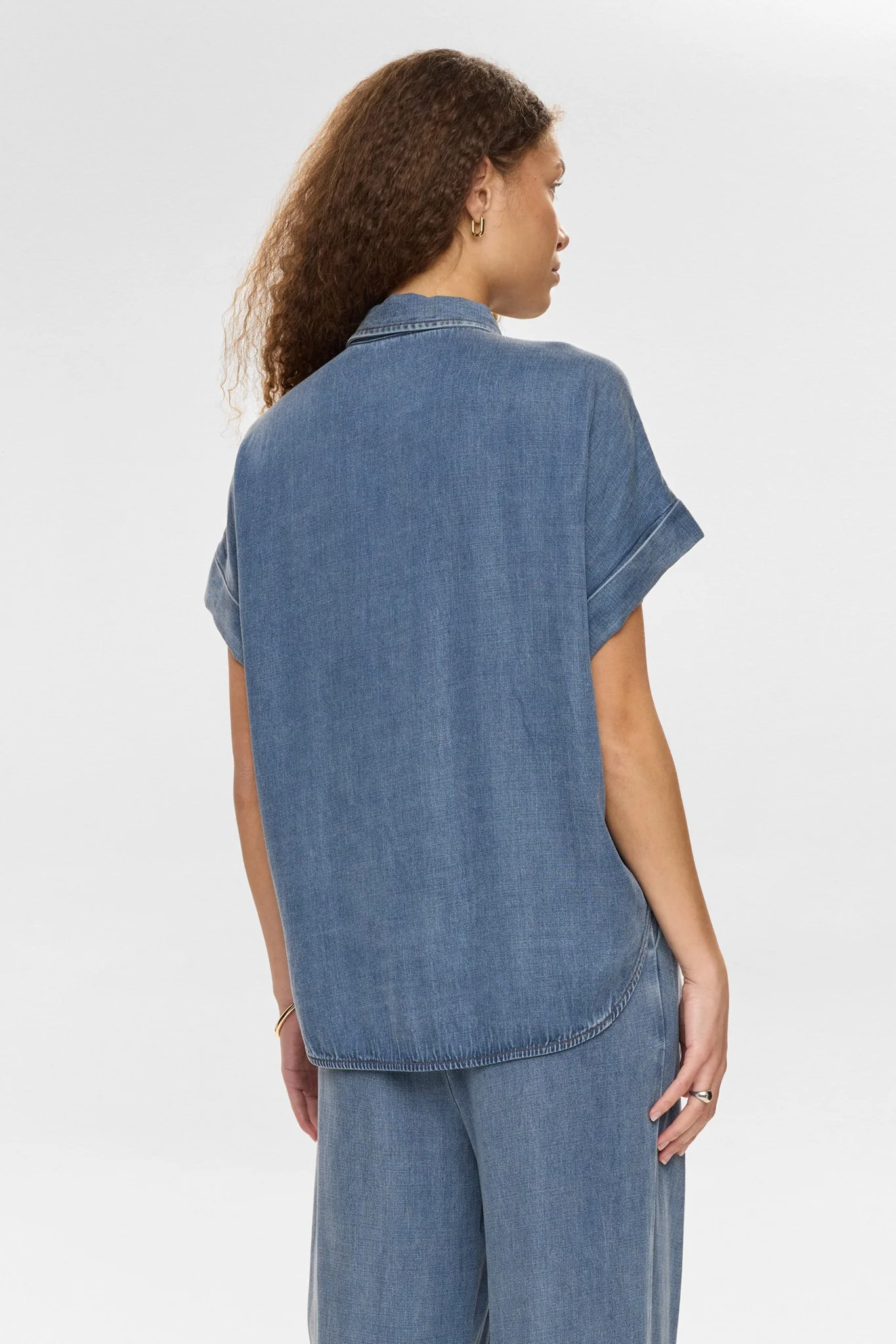 NUELIDA SLEEVELESS SHIRT - Snow Washed Denim - Image 2