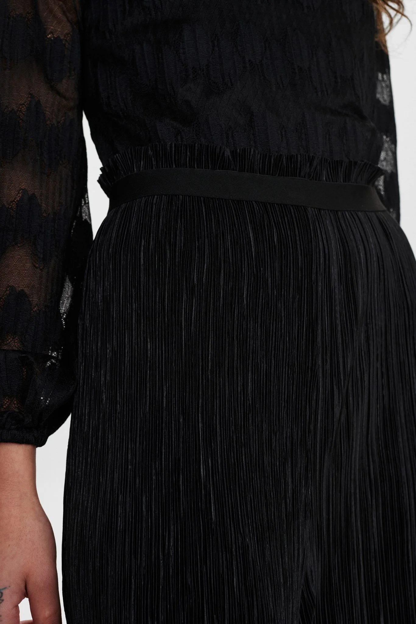 NUELIRA PANT - Caviar - Image 4