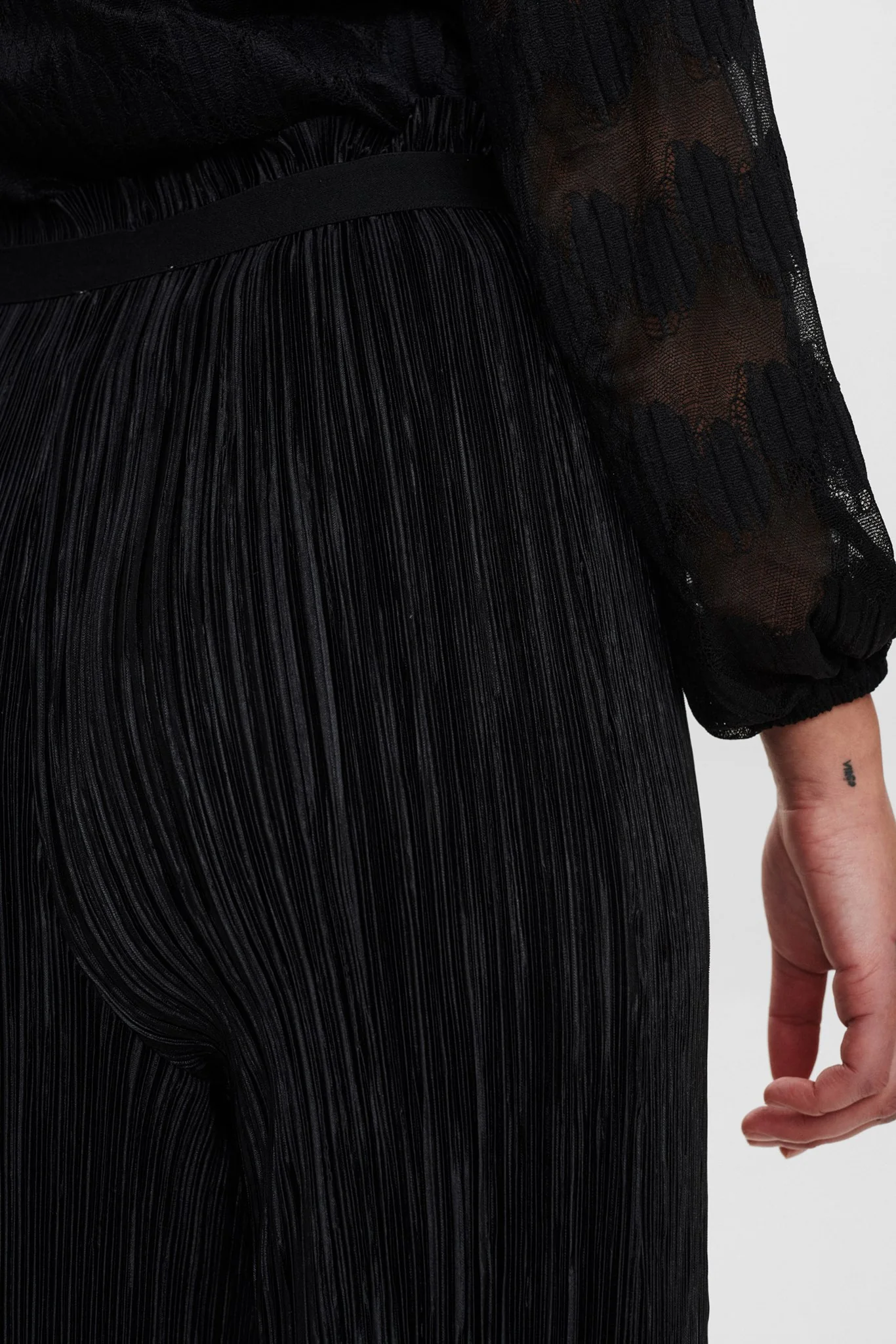 NUELIRA PANT - Caviar - Image 5
