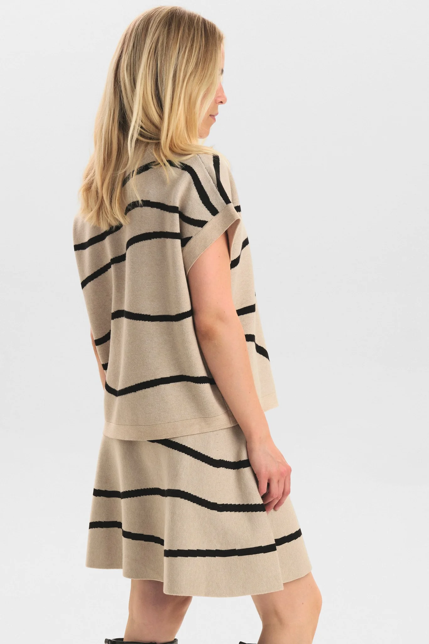 NUELITA SS PULLOVER - Oyster Gray - Image 2