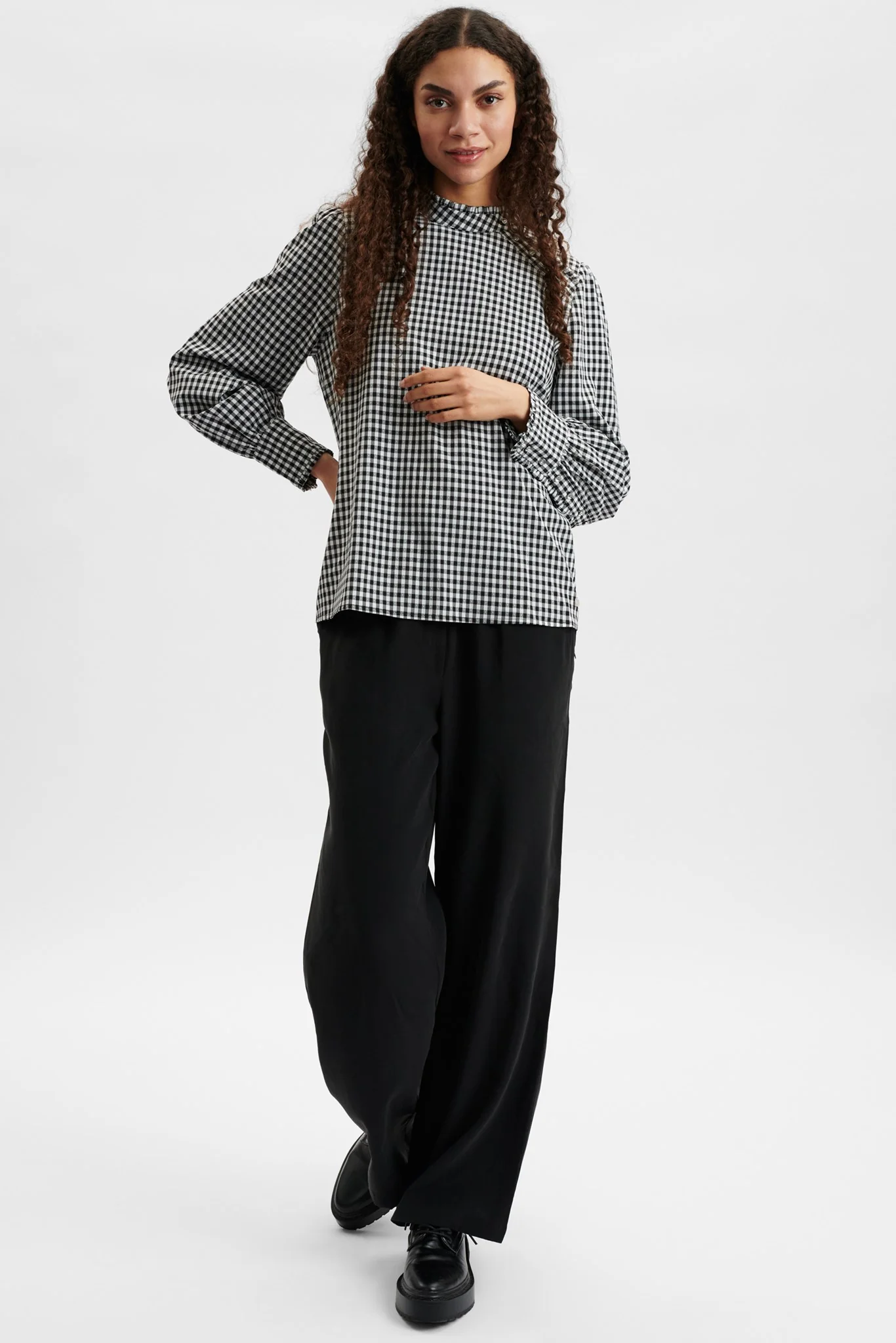 NUELLA BLOUSE - Caviar - Image 3