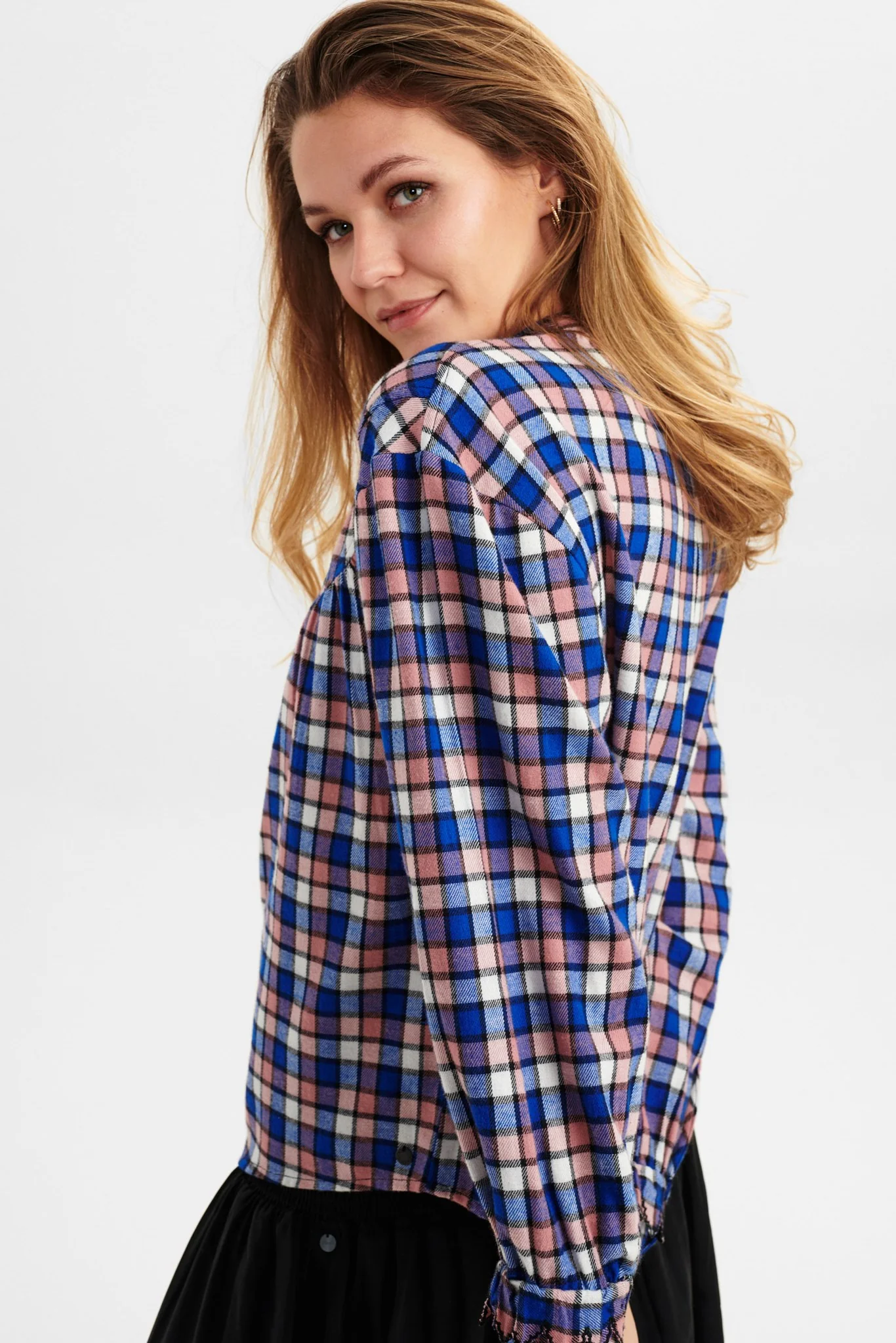 NUELLIS SHIRT - Caviar - Image 6