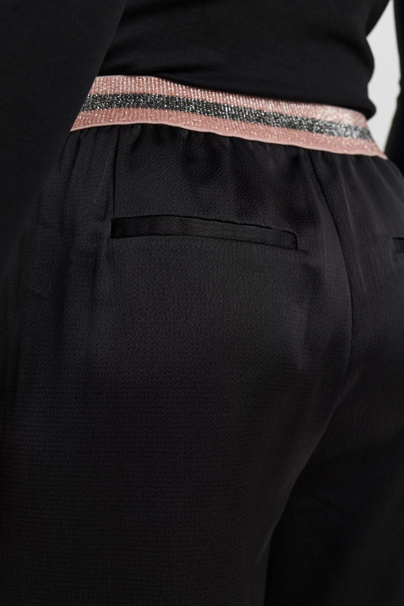 NUESME PANTS - Caviar - Image 4