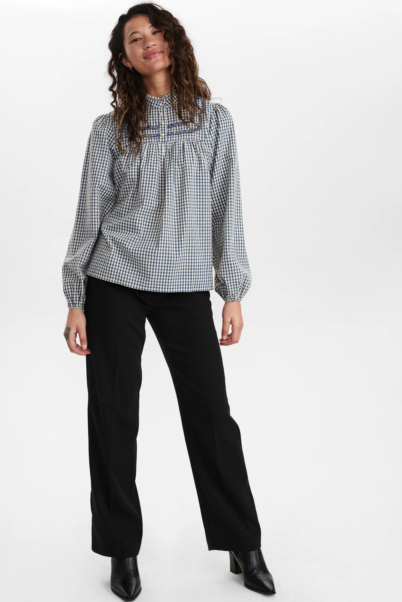 NUESRA BLOUSE - Dark Sapphire - Image 3