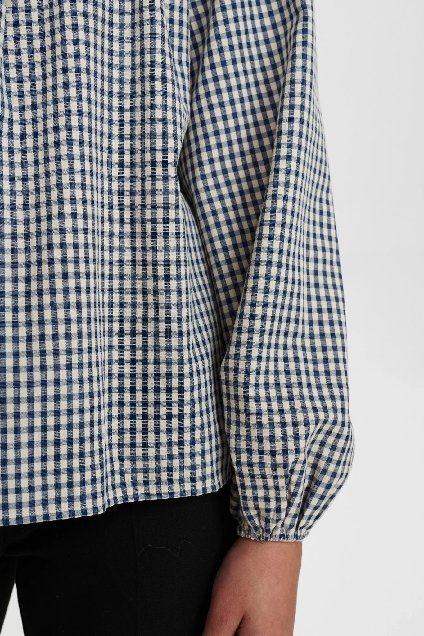 NUESRA BLOUSE - Dark Sapphire - Image 5