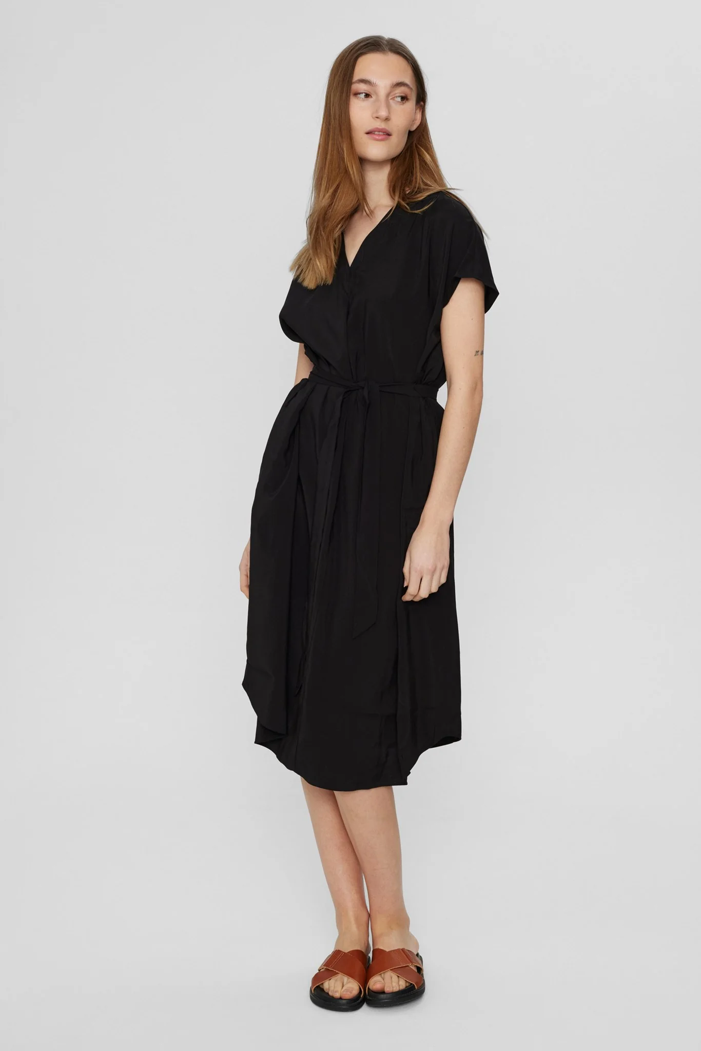 NUESSY DRESS - Caviar - Image 3