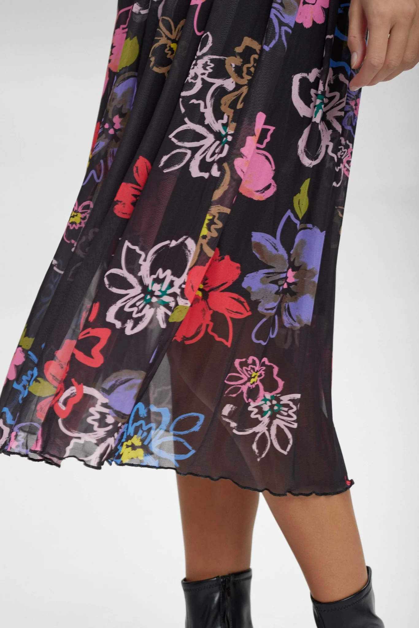 NUFREJA DRESS - Caviar - Image 5