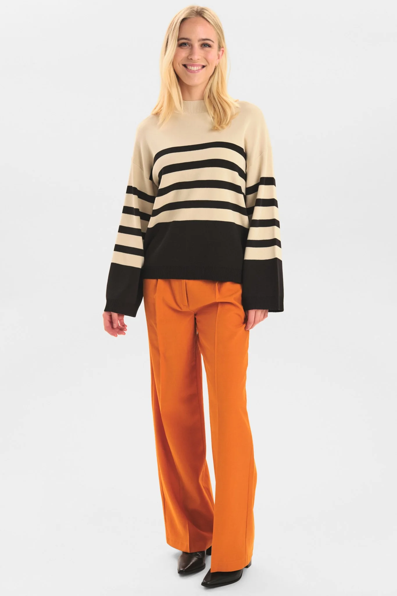 NUGHITA PULLOVER - Caviar - Image 3