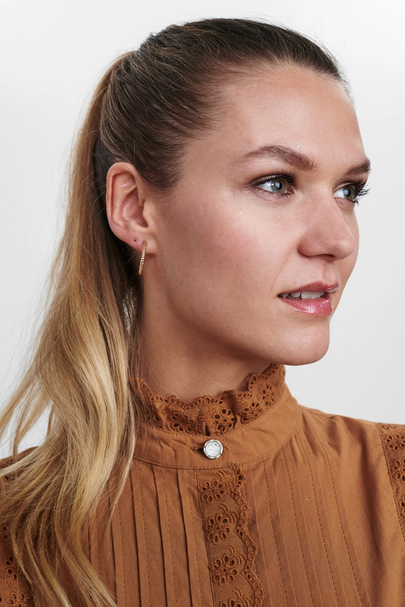 NUGOLDEN EARRINGS - Gold - Image 2