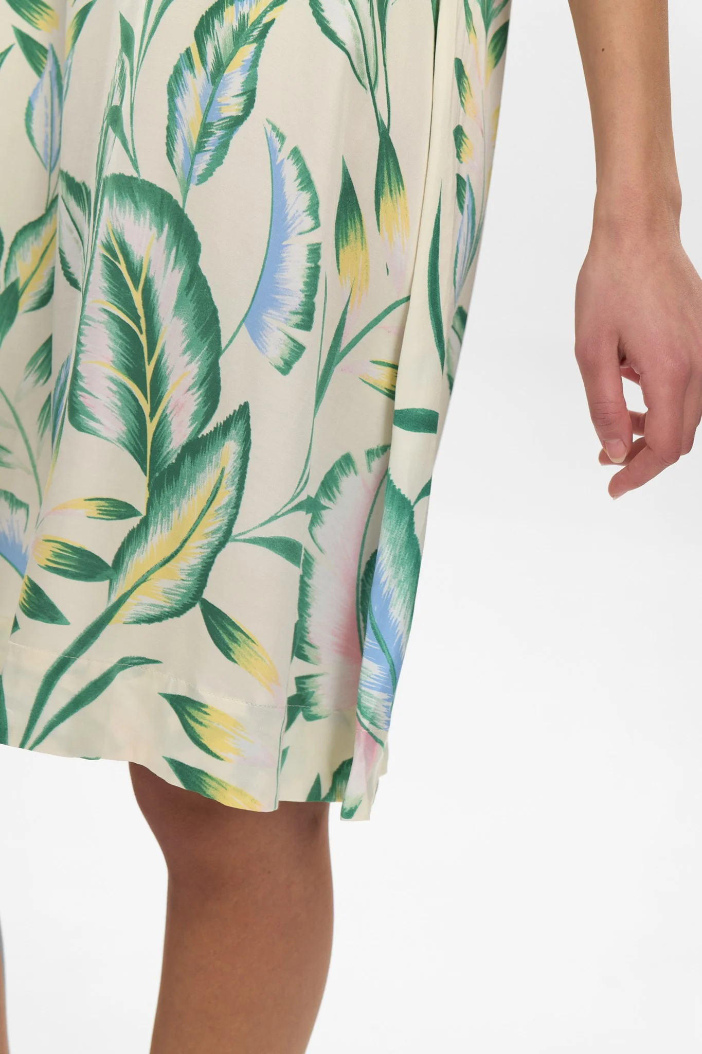 NUGWENNA DRESS - Pristine - Image 5