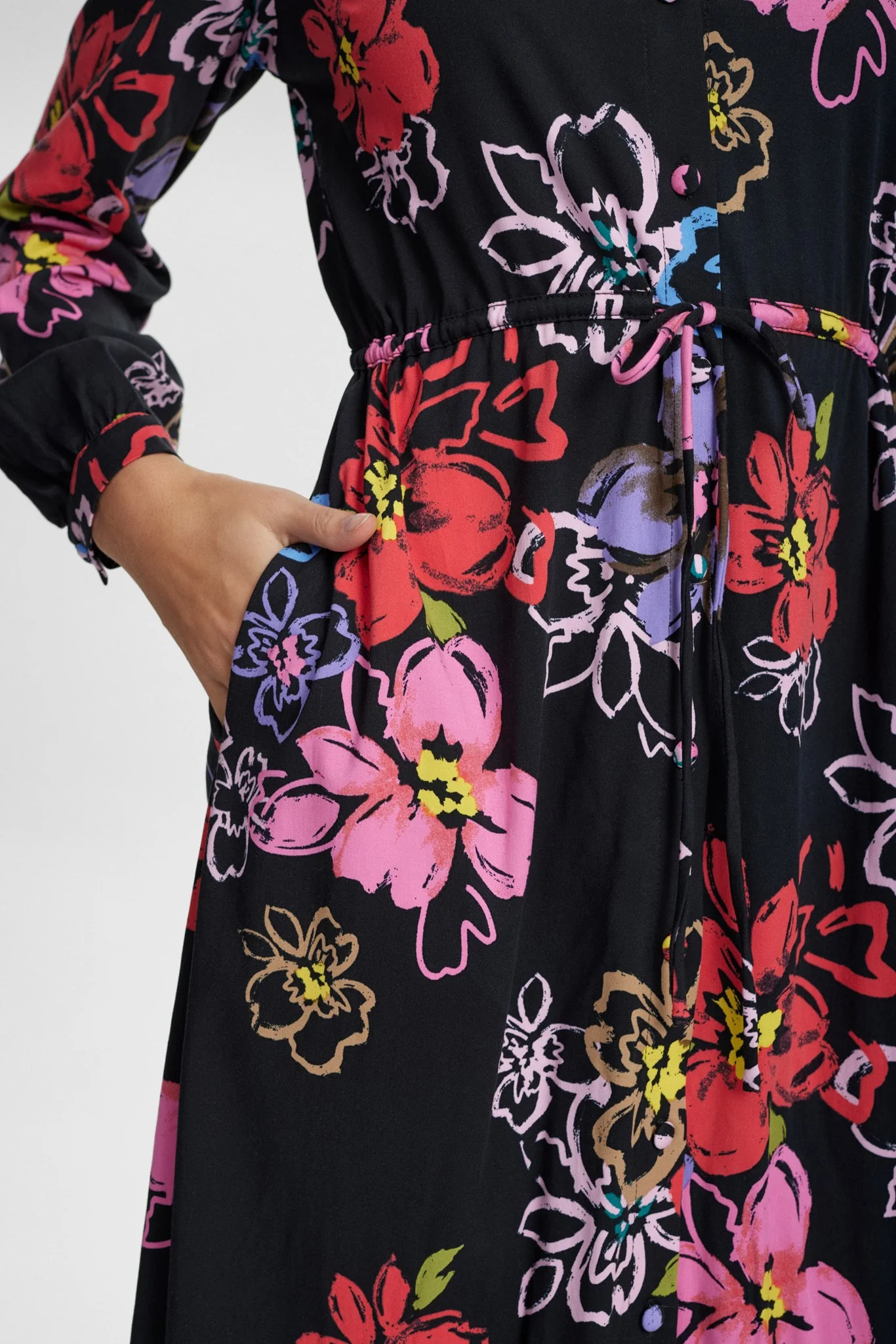 NUHALLIE DRESS - Caviar - Image 5