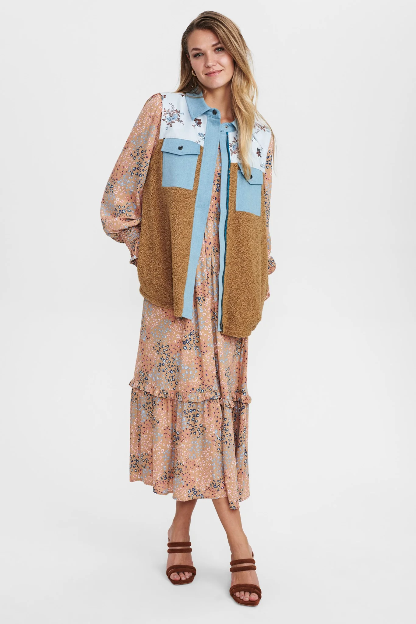NUHELLA WAISTCOAT - Chipmunk - Image 3