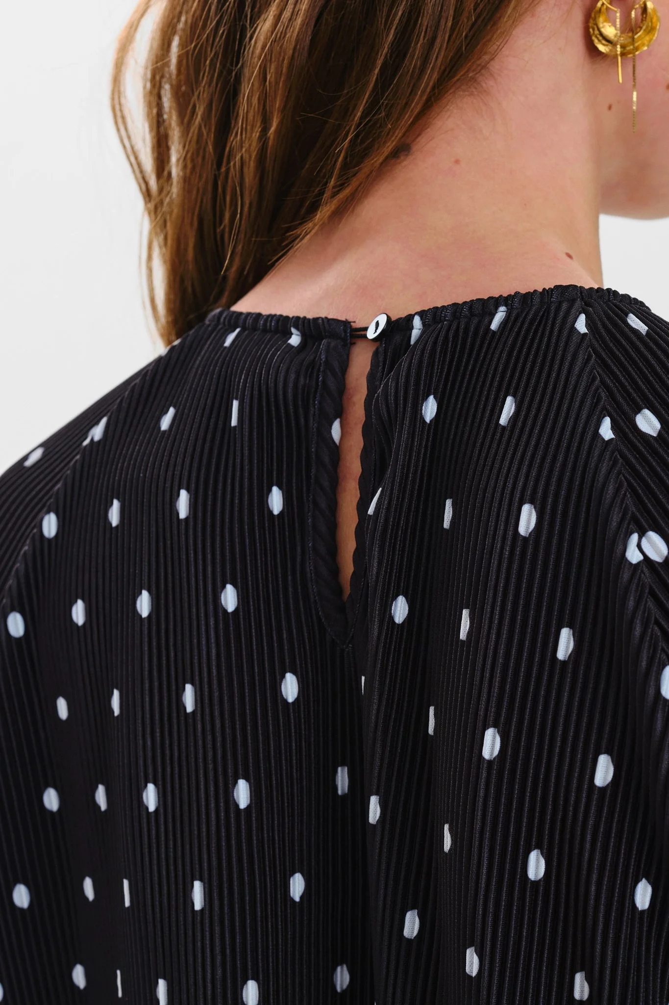 NUHENRIETT DRESS - Caviar - Image 4