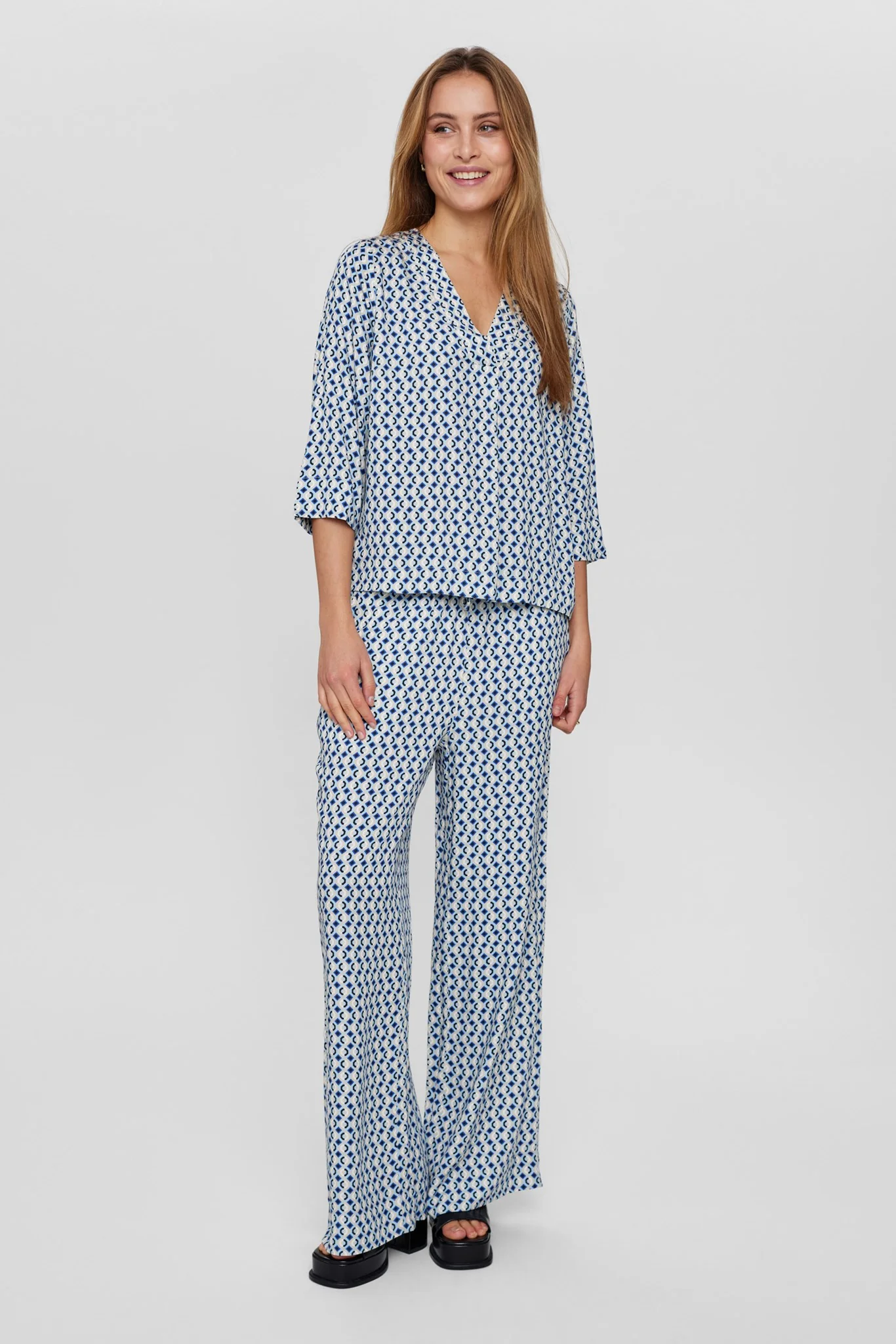 NUHOLA BLOUSE - Powder Blue - Image 3
