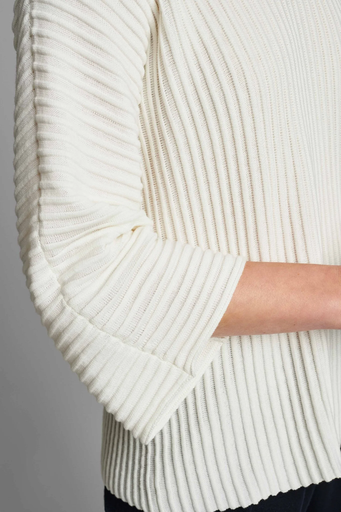 NUIRMELIN V-NECK PULLOVER - NOOS - Cloud Dancer - Image 14