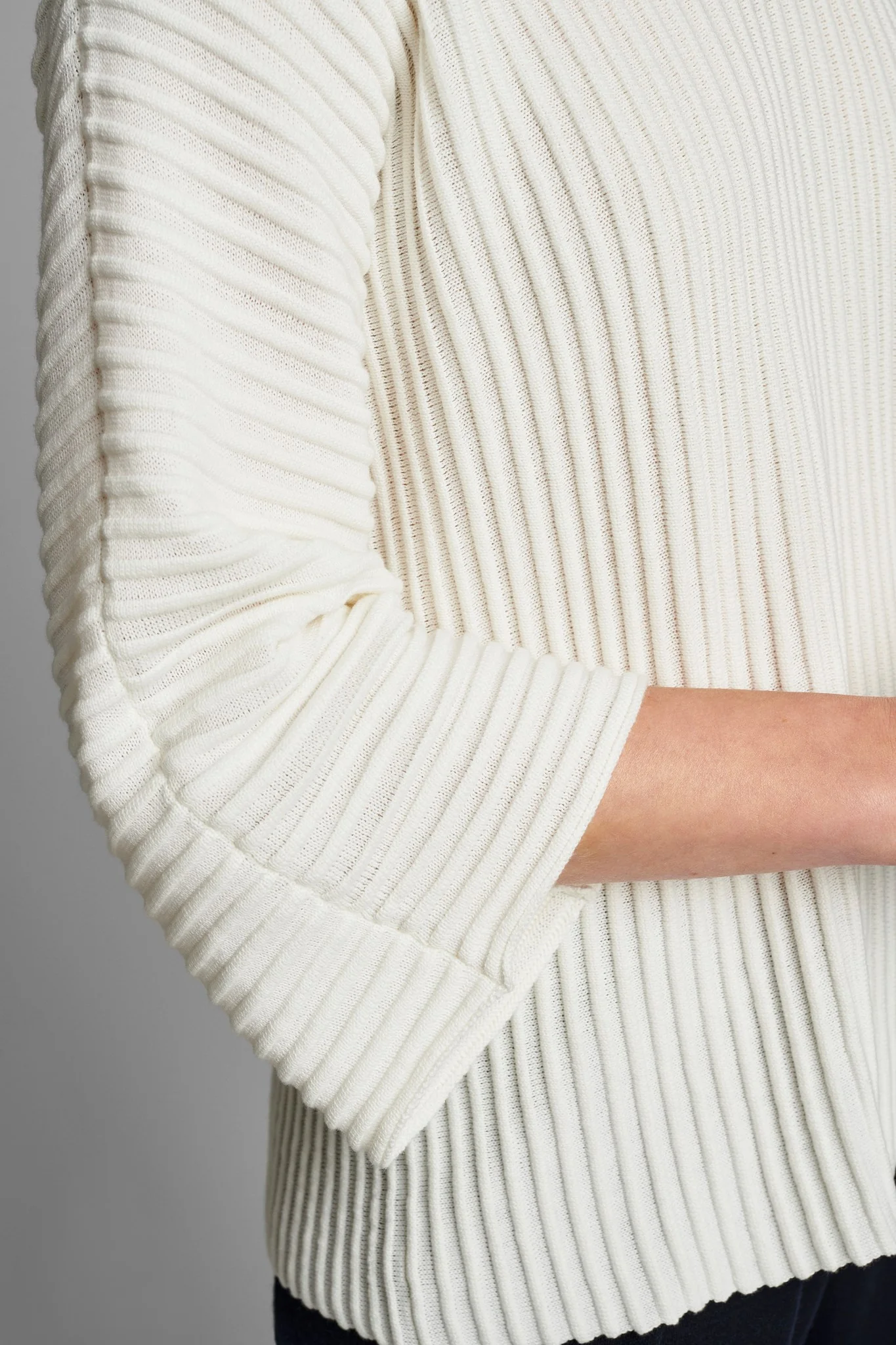NUIRMELIN V-NECK PULLOVER - NOOS - Cloud Dancer - Image 16