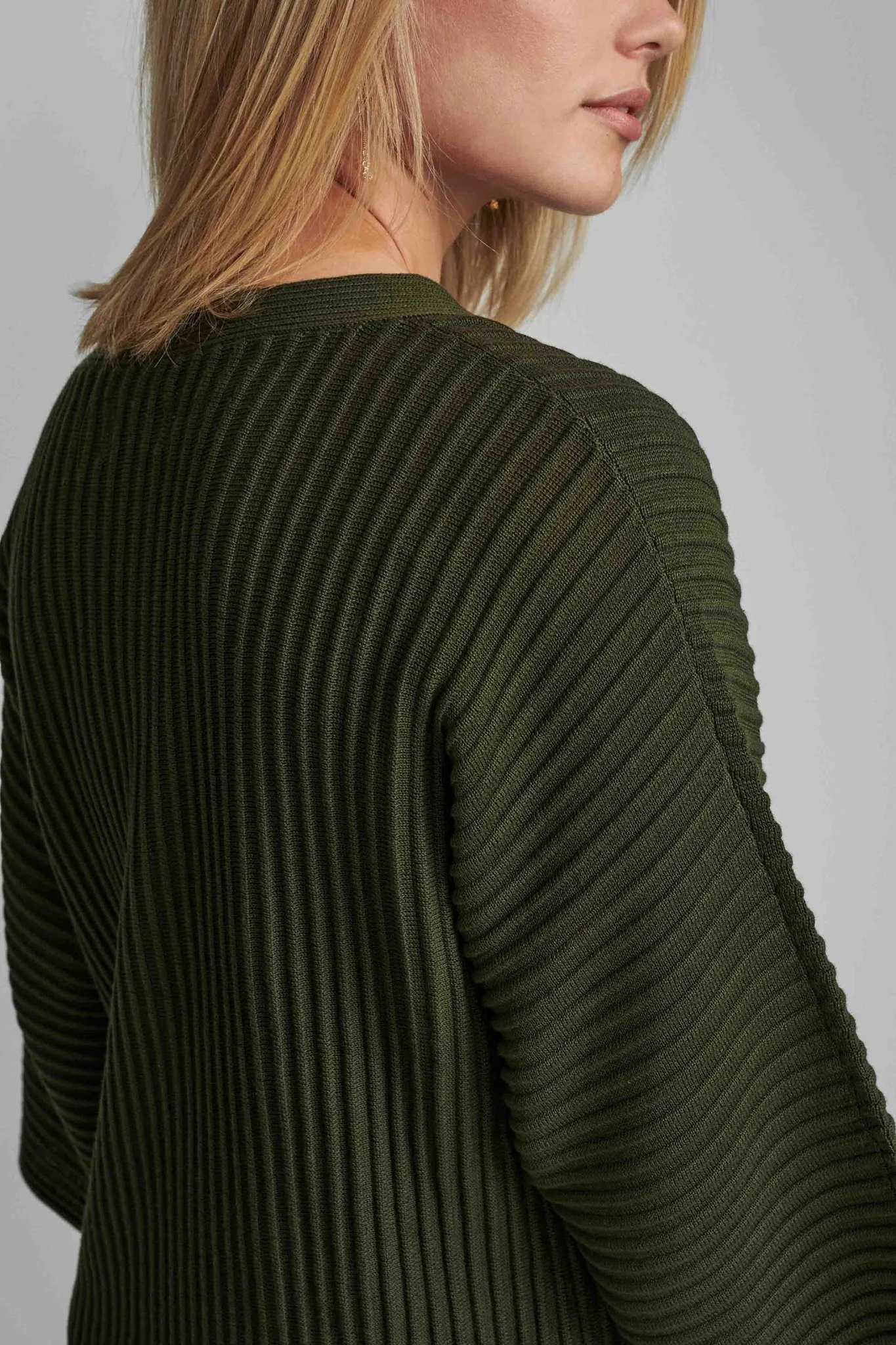 NUIRMELIN V-NECK PULLOVER - NOOS - Deep Depth - Image 9