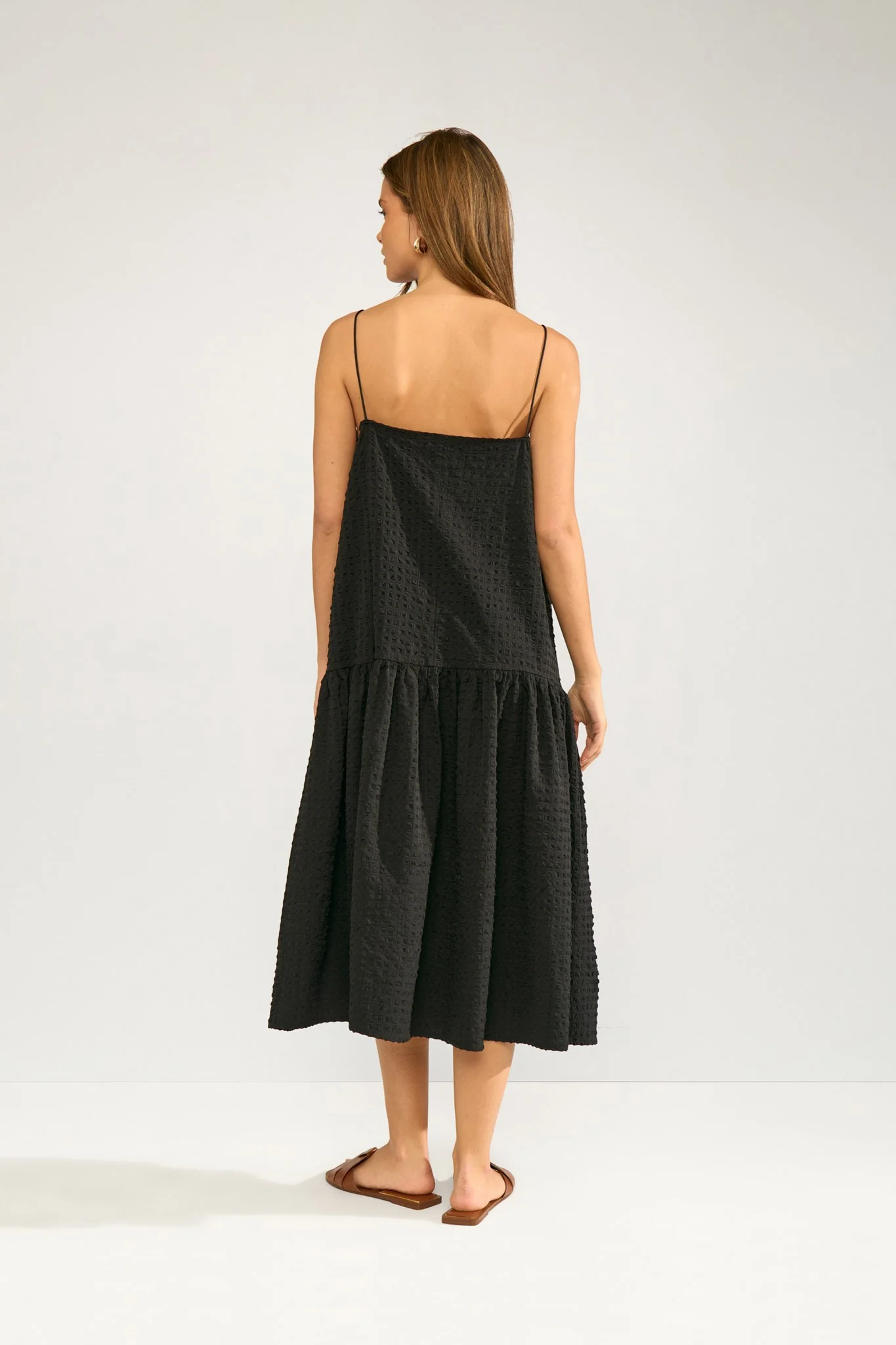 NUISOLA DRESS - Caviar - Image 2