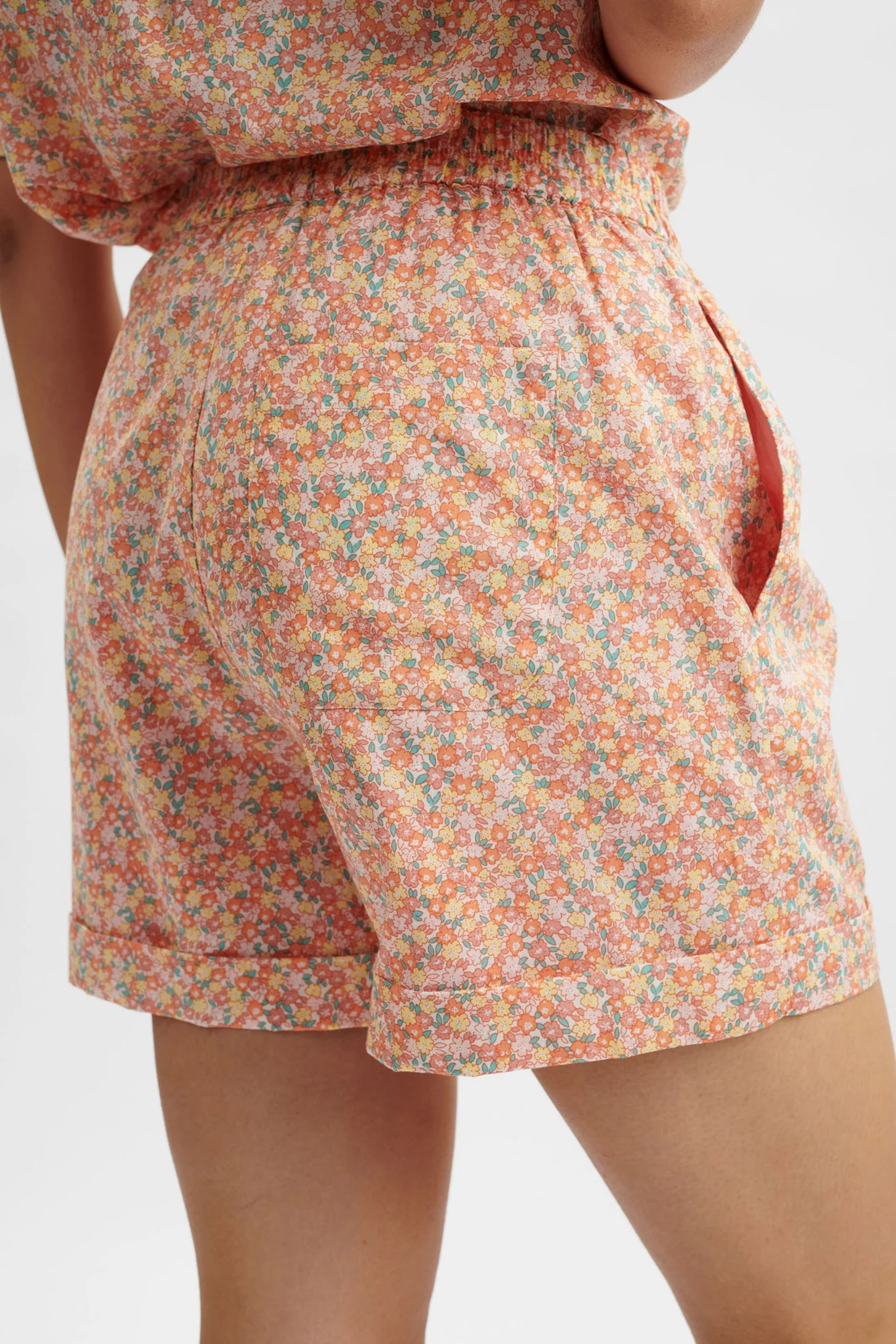 NUIVANKA SHORTS - Coral Reef - Image 5