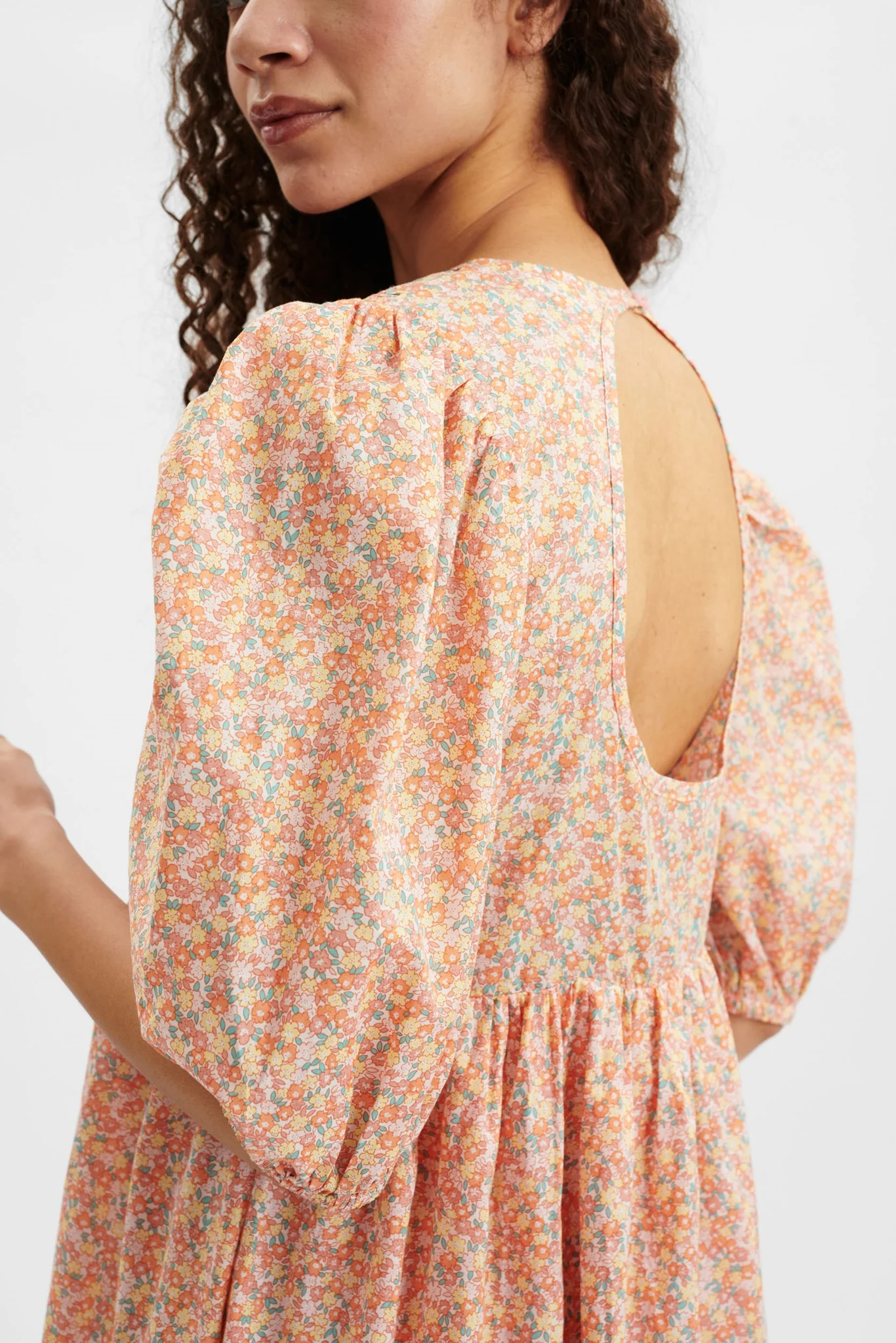NUIVANKA SMOCK DRESS - Coral Reef - Image 4