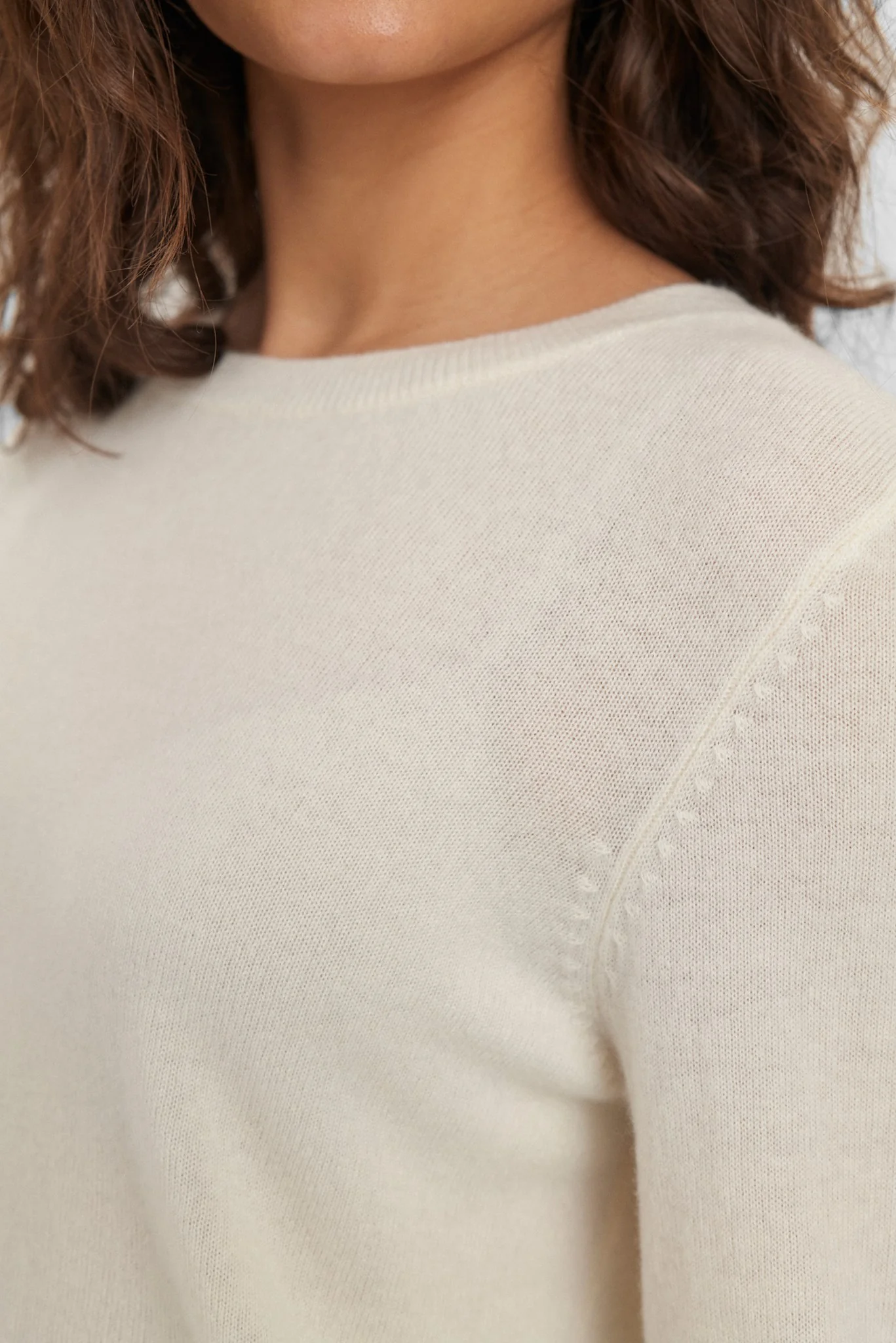 NUKASHA PULLOVER - Cloud Dancer - Image 4