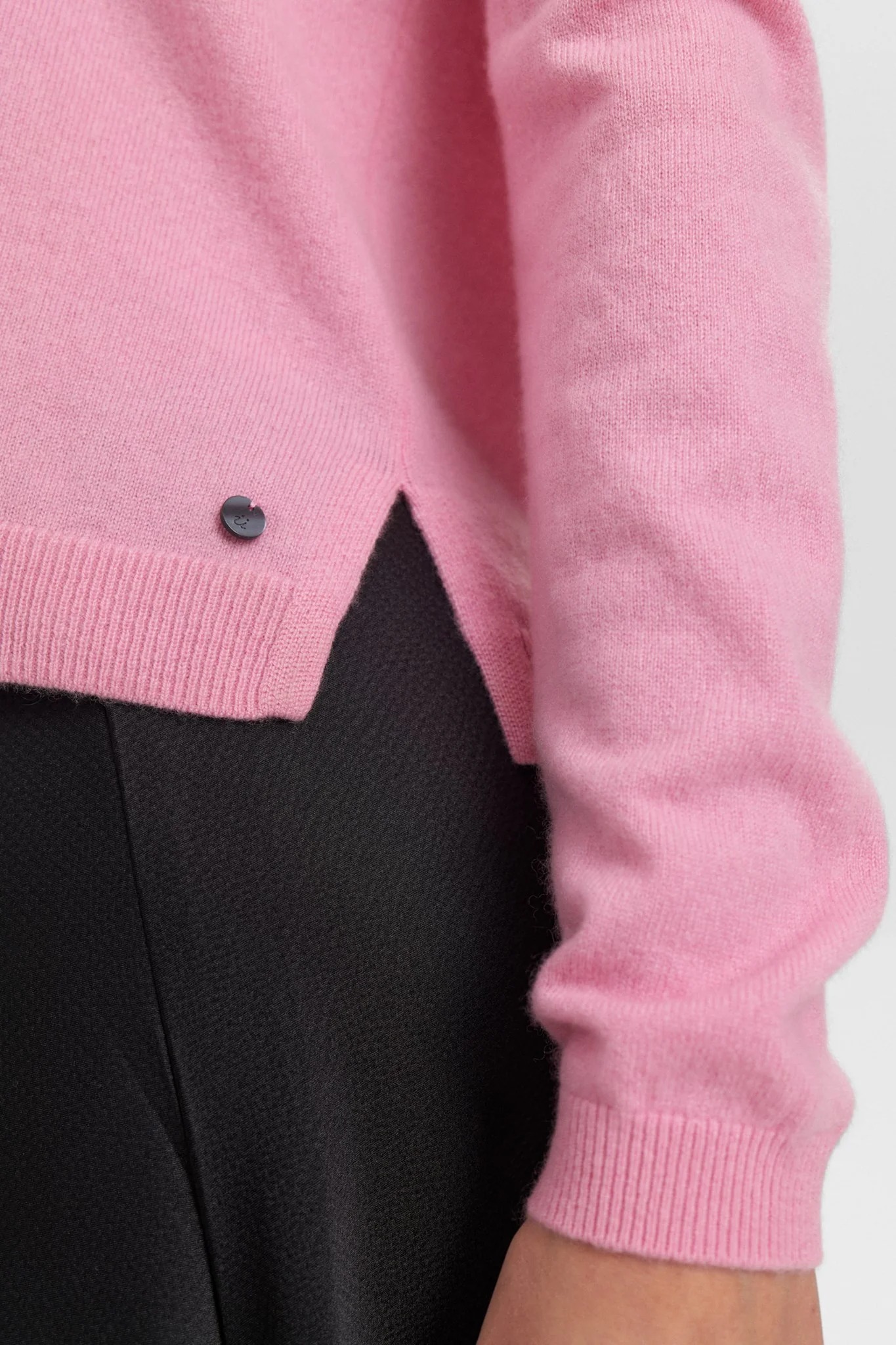 NUKASHA PULLOVER - Pink Cosmos - Image 4